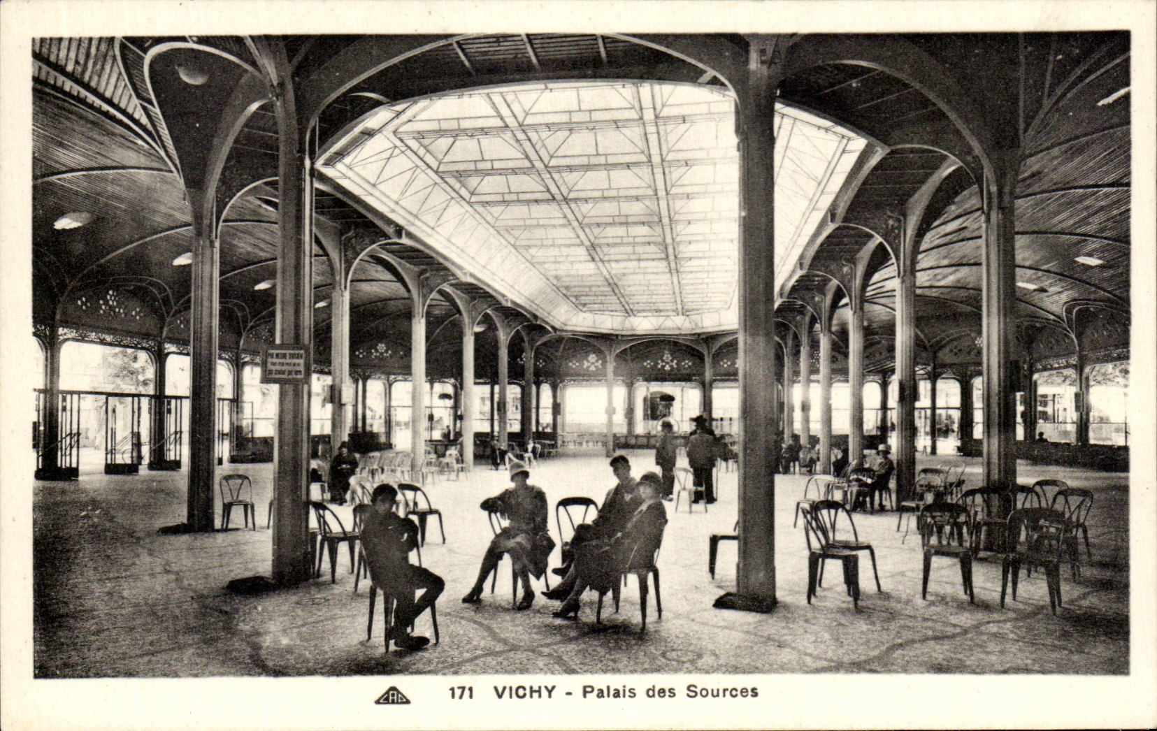 CPA Vichy Palais des Sources