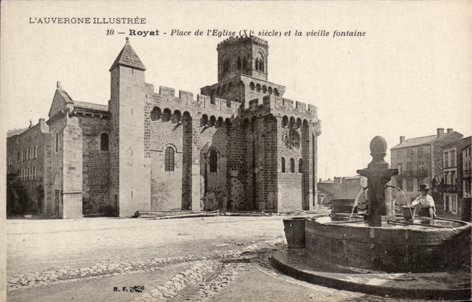 CPA Auvergne Illustree Royat Places Church and the old fountain