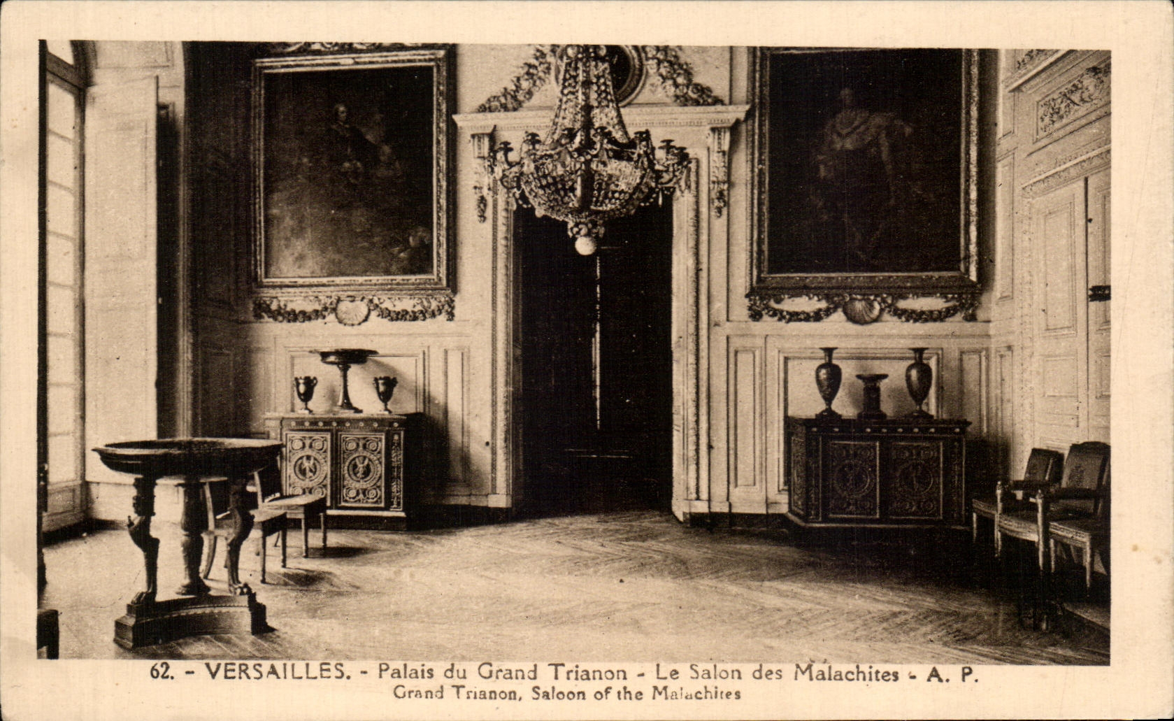 CPA Versailles Palais du Grand Trianon Le Salon des malachites