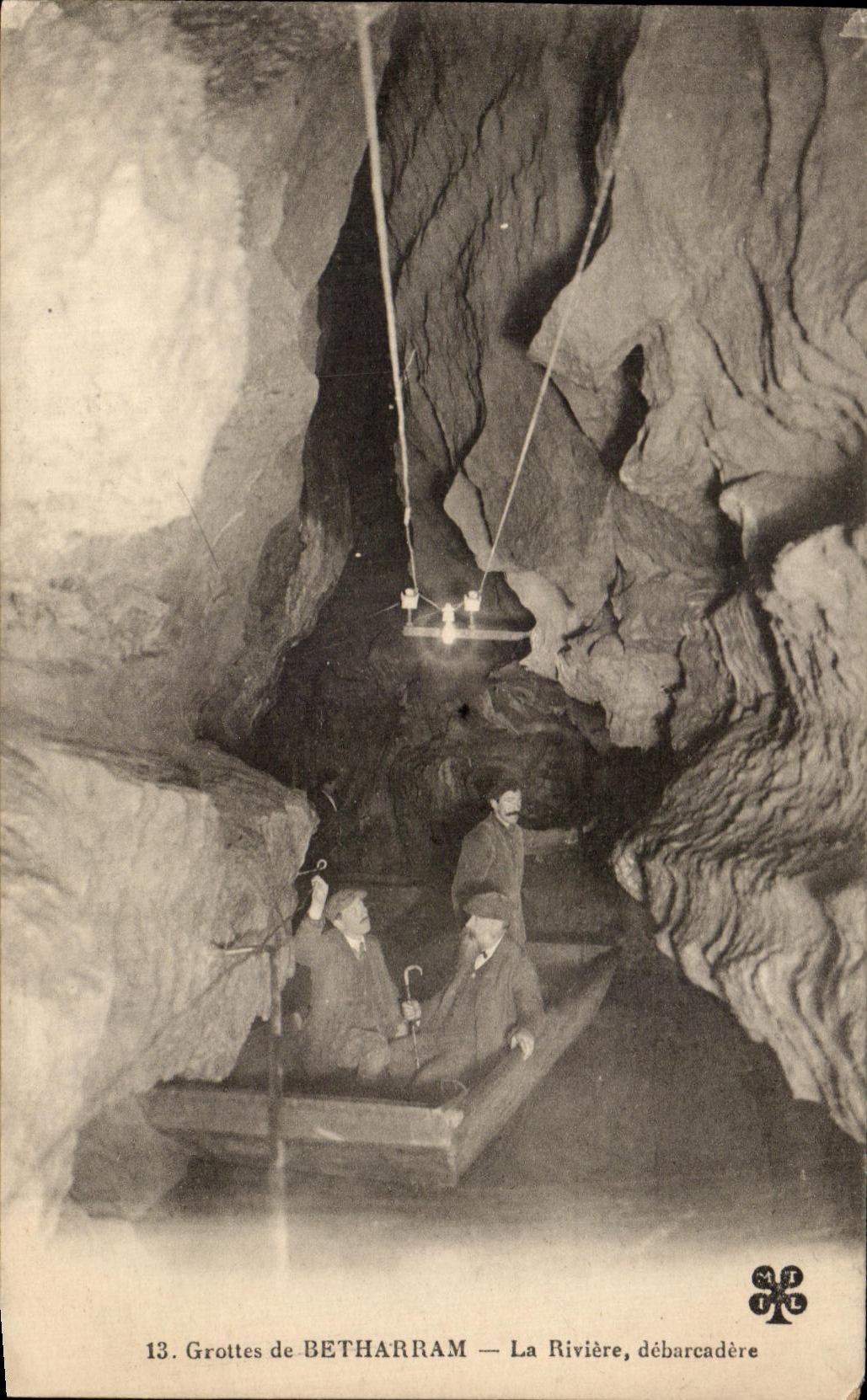 CPA Caves of Betharram the River unloading dock