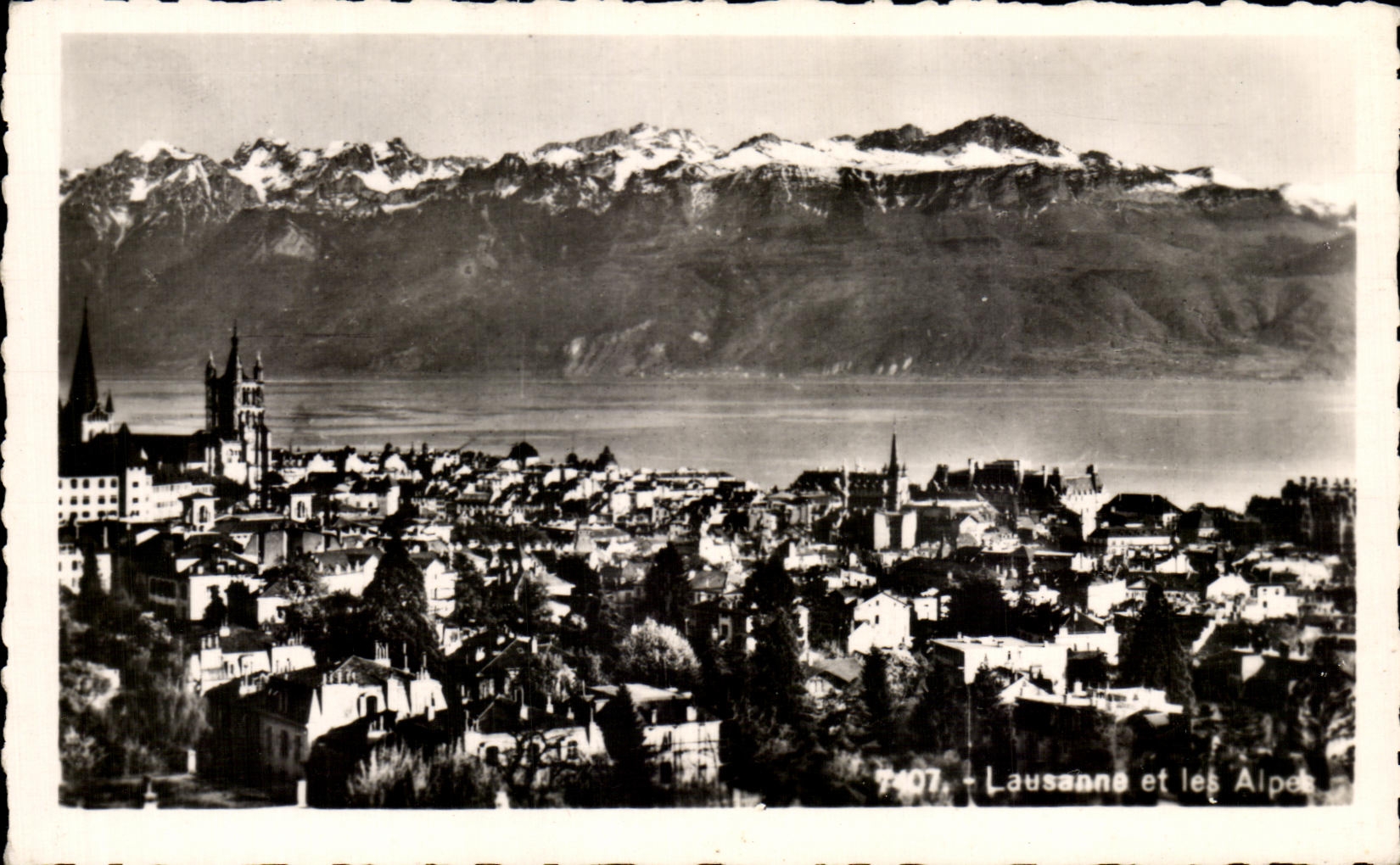 CPSM Lausanne et les Alpes 