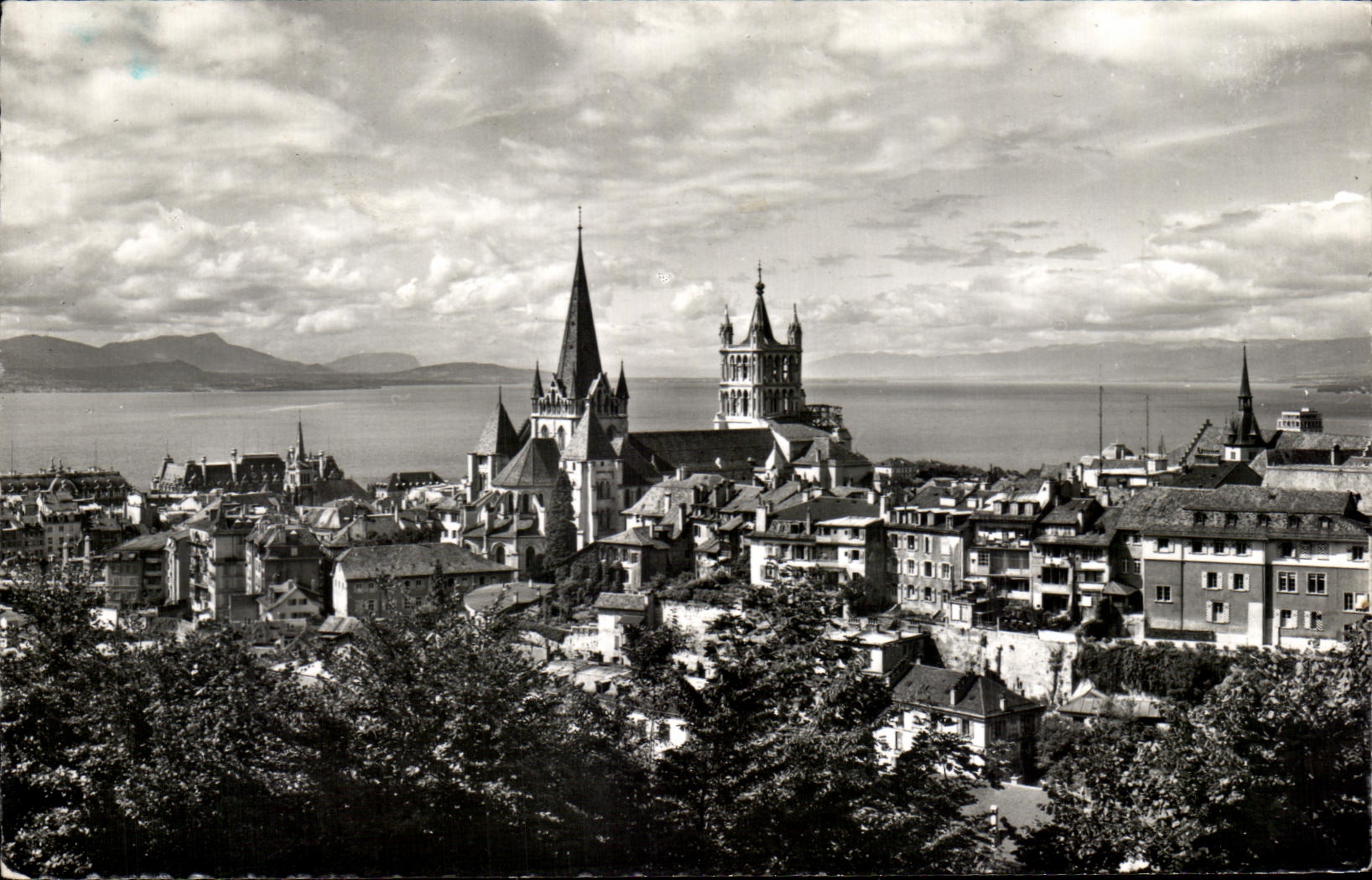 CPSM Lausanne et le lac Leman 