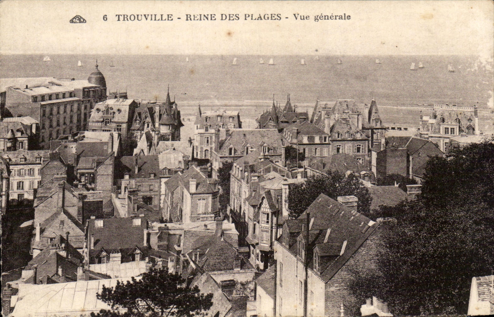 CPA Trouville Queen of the beaches View