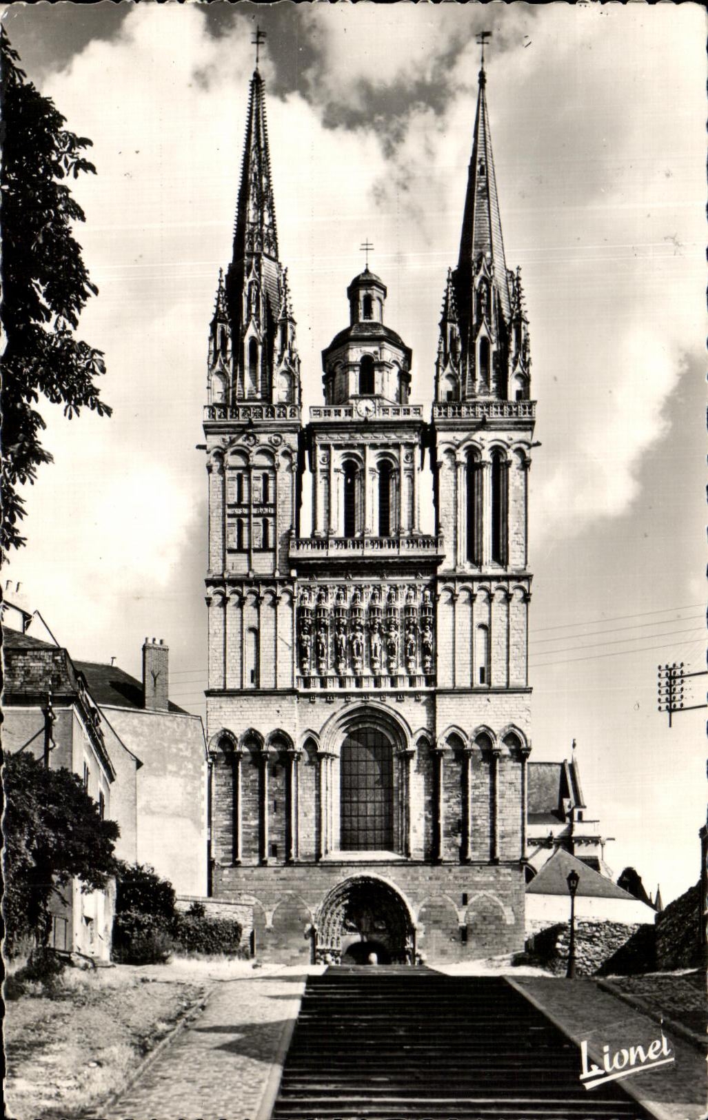 CPA Angers the Cathedral St Maurice