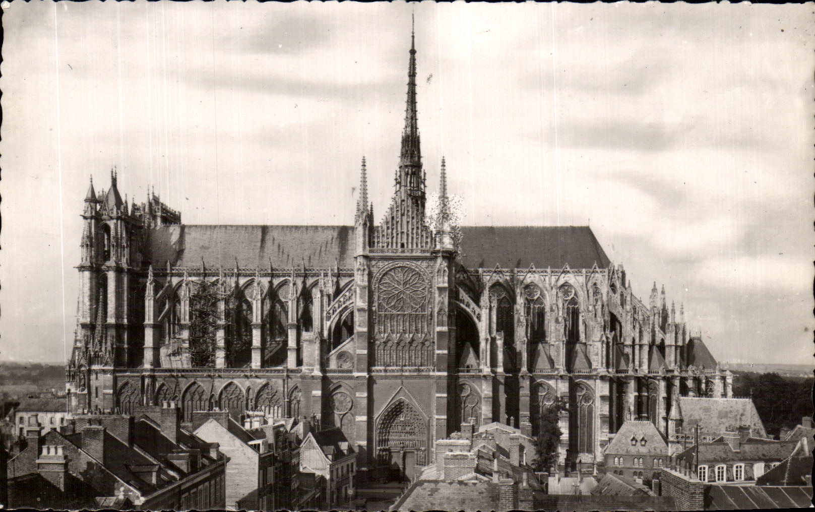 CPA Amiens the cathedral