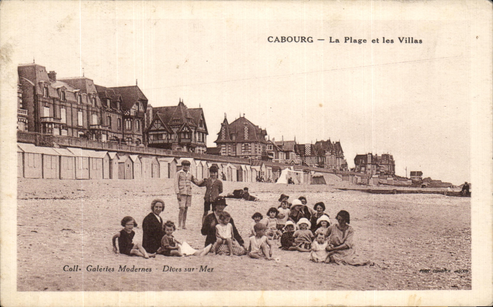 CPA Cabourg la playa y los chalets