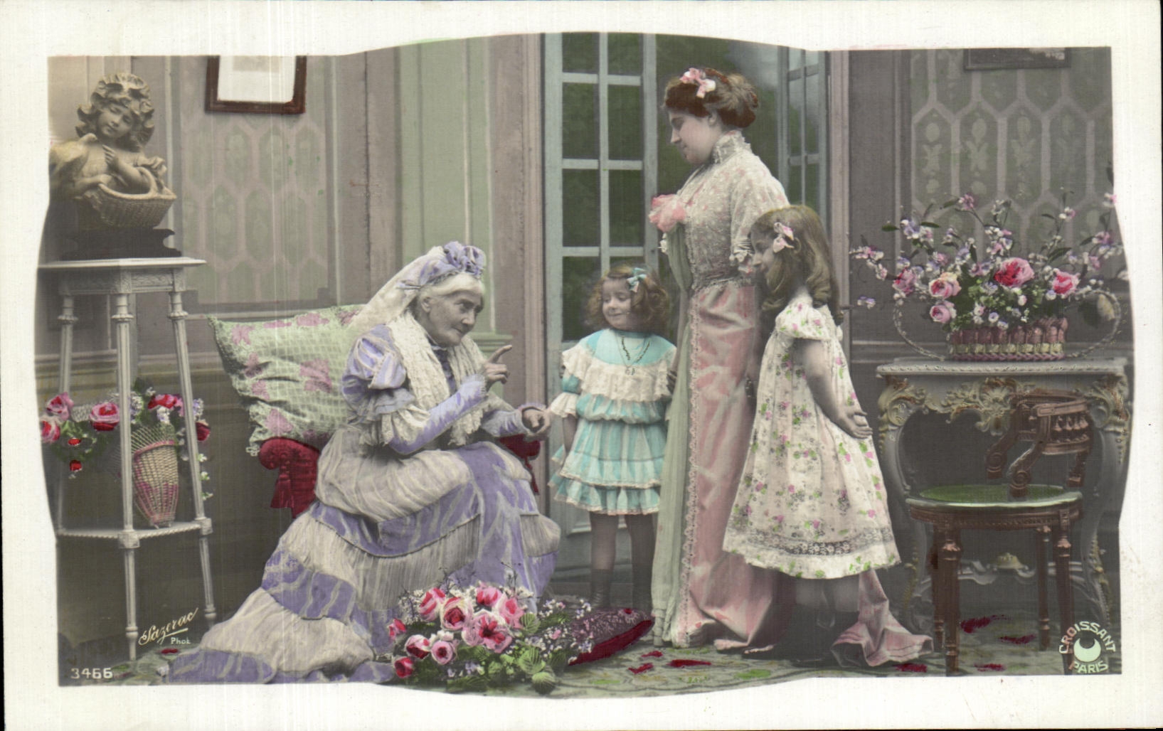 Mujer mayor y ninos de la fantasia de CPA