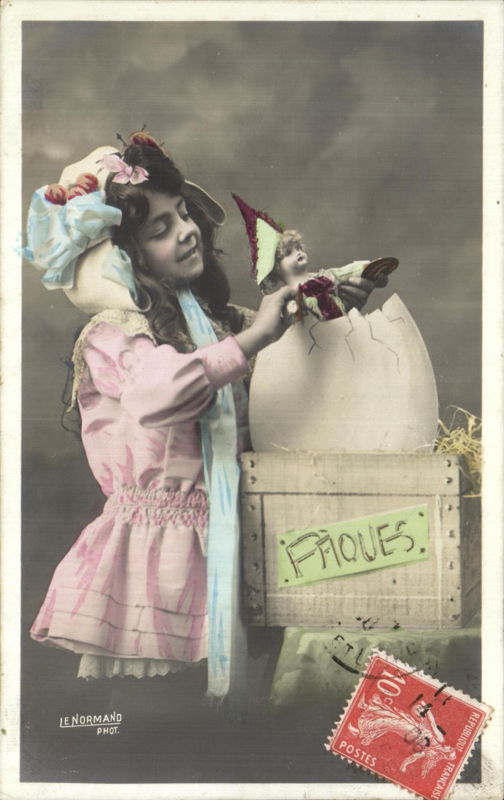 CPA Fantasy Child Puppets Easter Egg