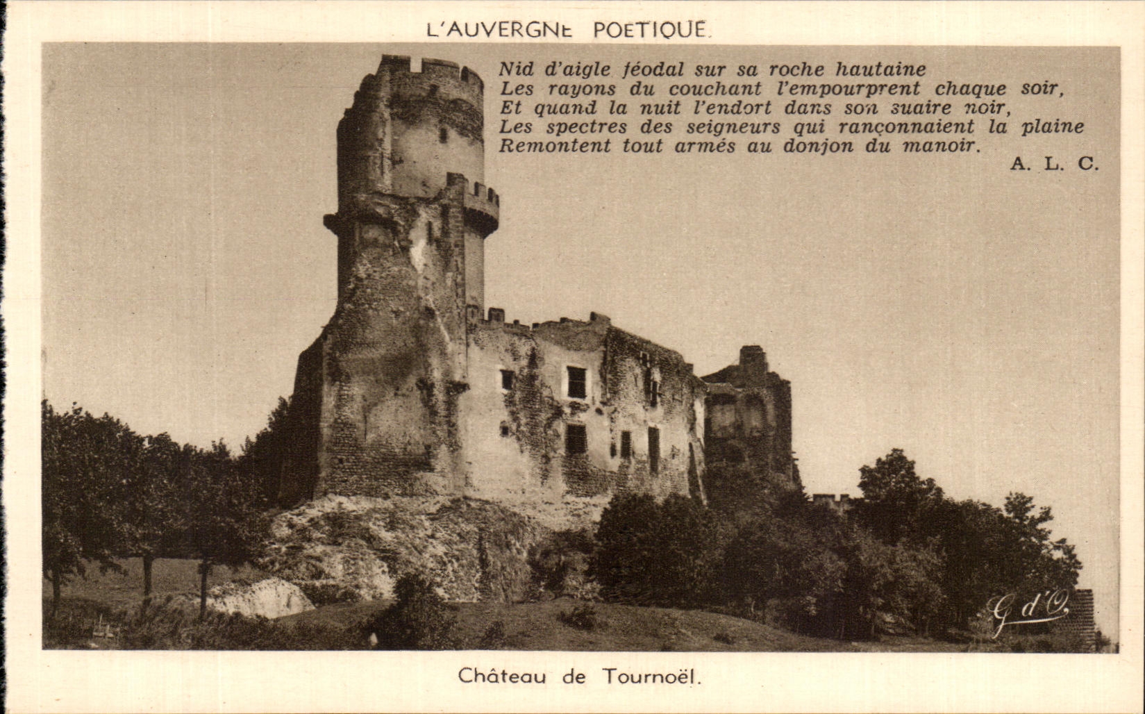 CPA Poetic Auvergne Chateau De Tournoel