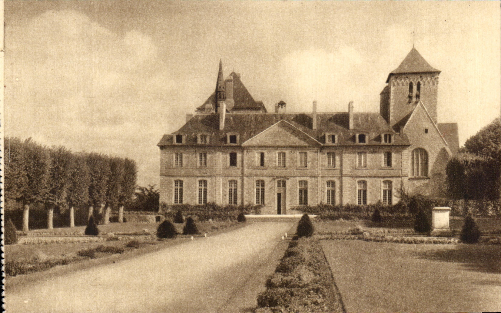 CPA Abbaye De Solesmes the Prioress Frontage On the Garden