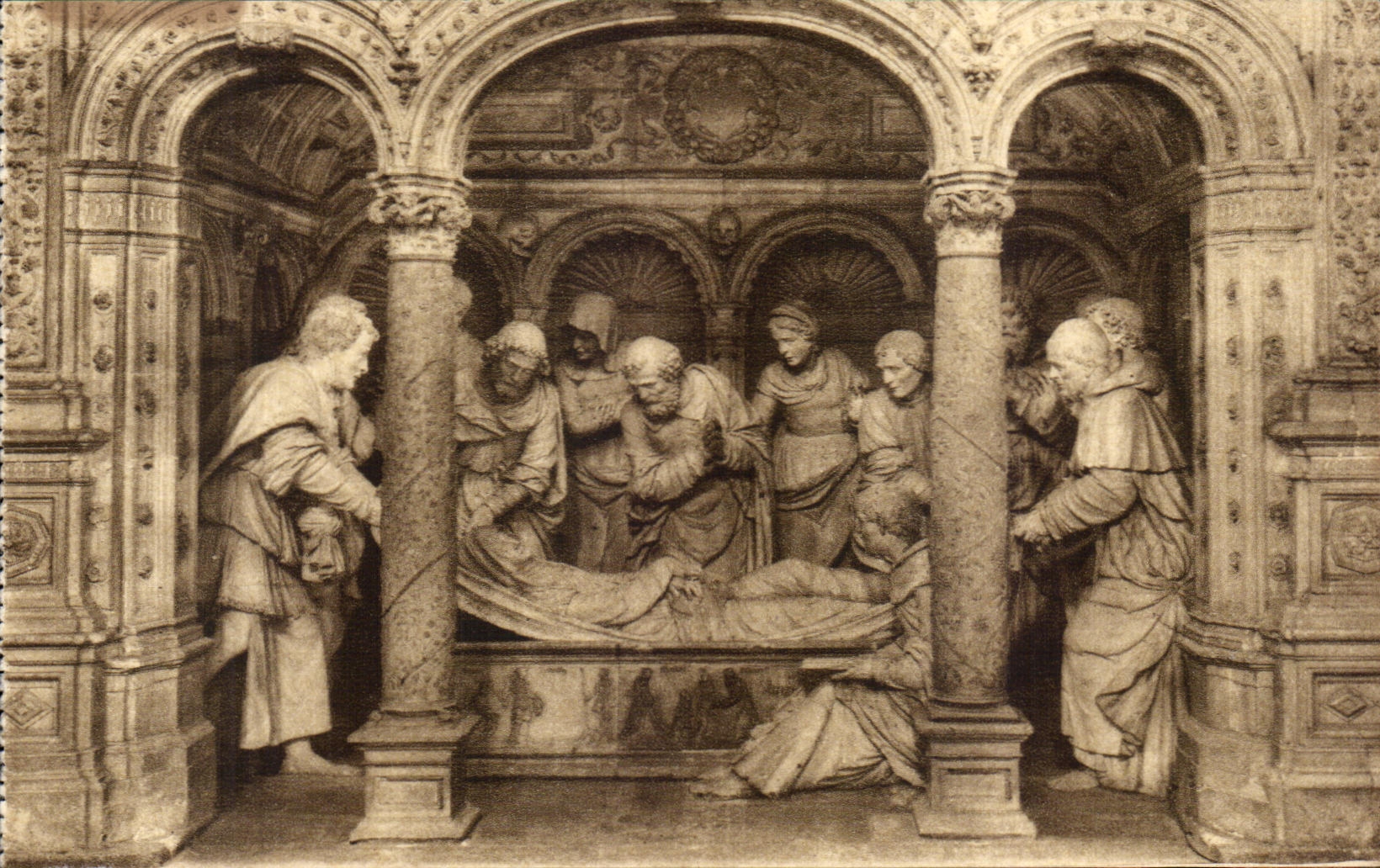 CPA Solesmes Ensevelissement De Notre Dame