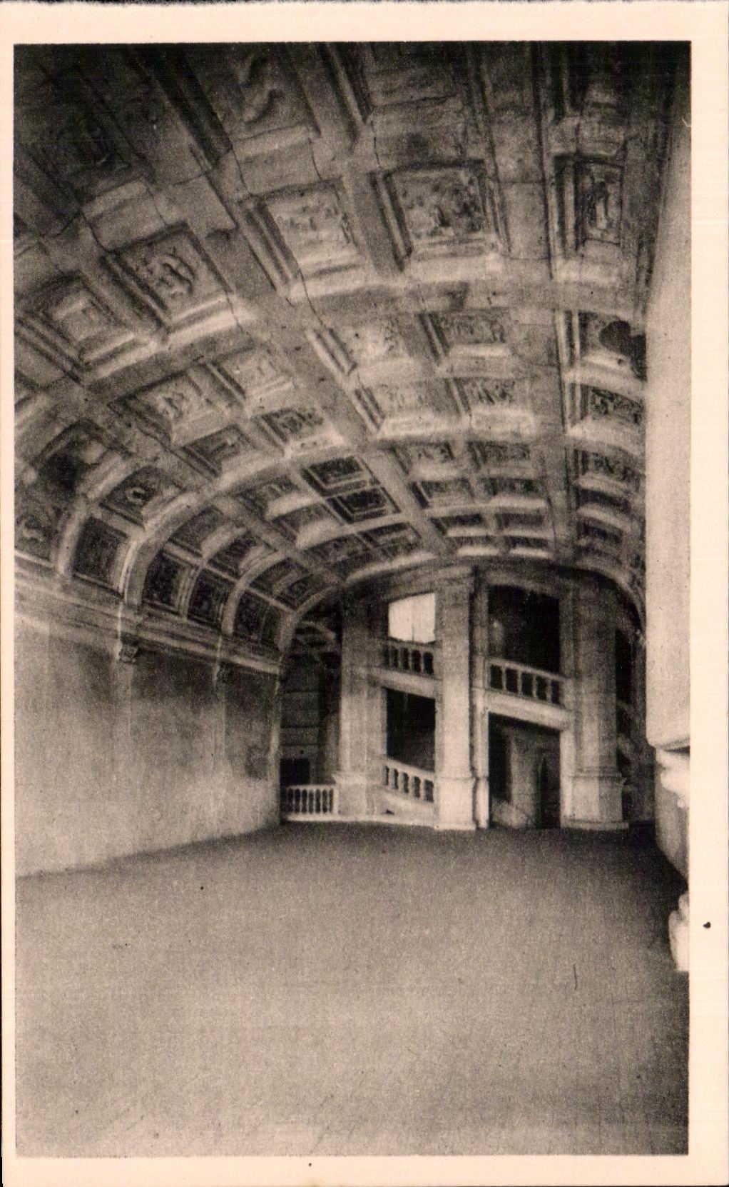 CPA Chateau De Chambord Escalier a d'honner et Salle de Theatre
