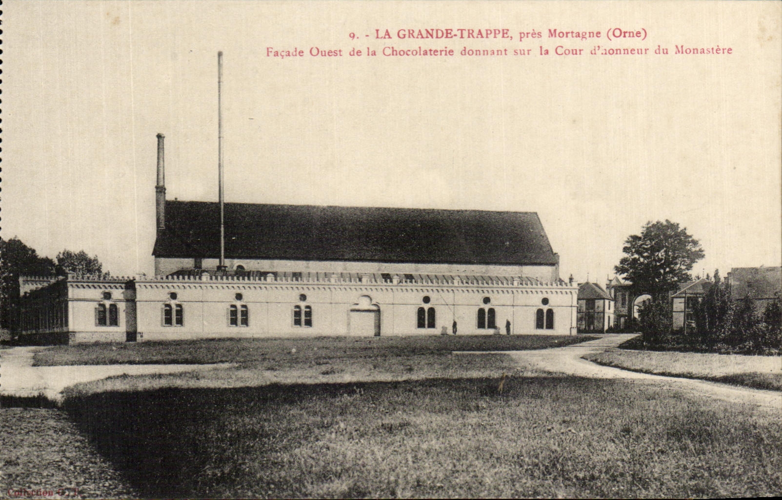 CPA La Grande Trappe Pres Mortague Facade Ouest De La Chocolaterie Donnant Sur La Cour d'honneur du monastere