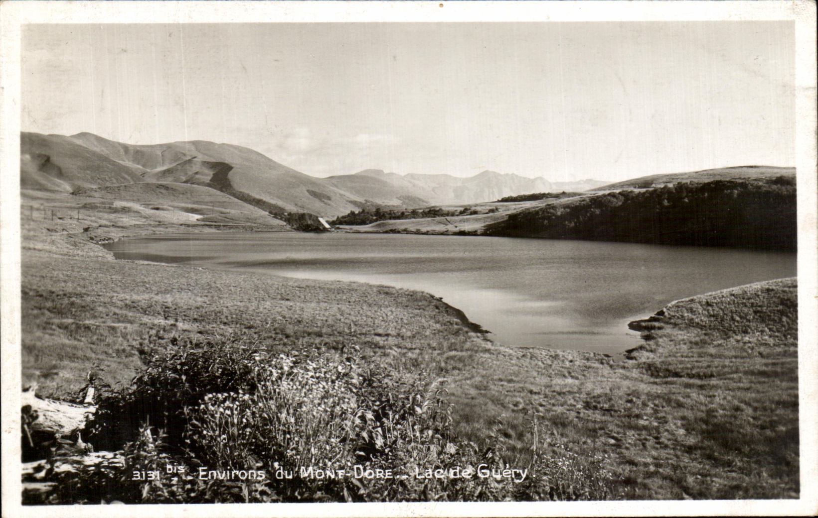 CPA Environs Of the Mount Gilds Lake Guery