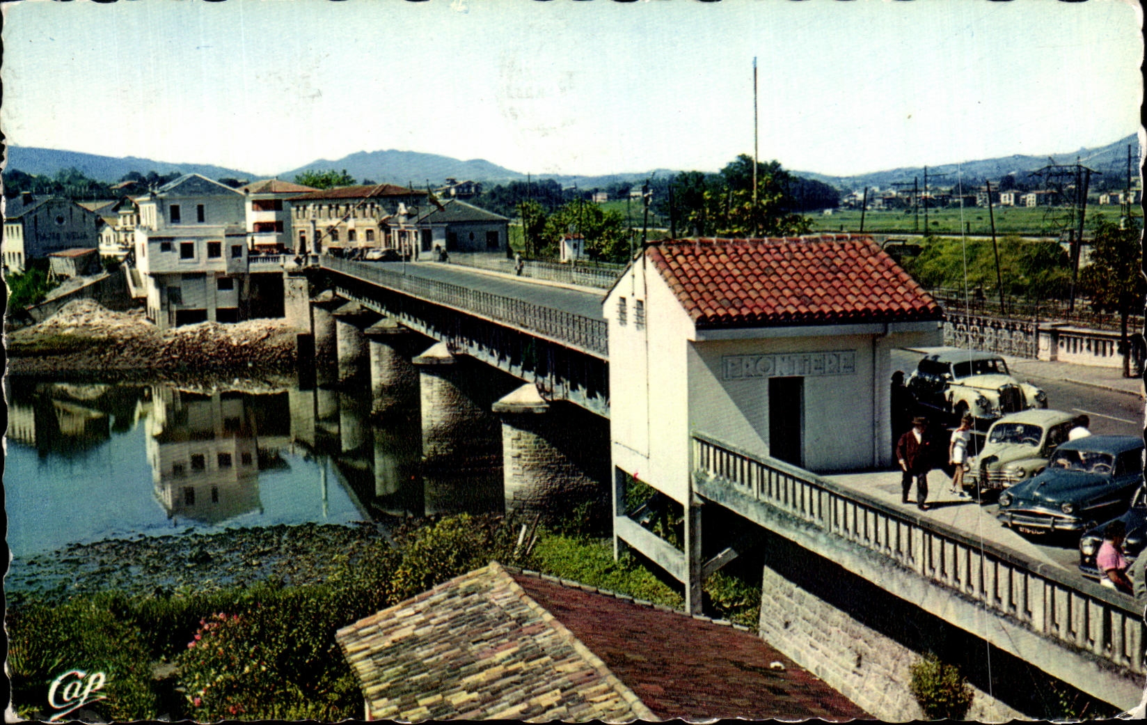 CPA Hendaye the International Bridge in the content I' Spain
