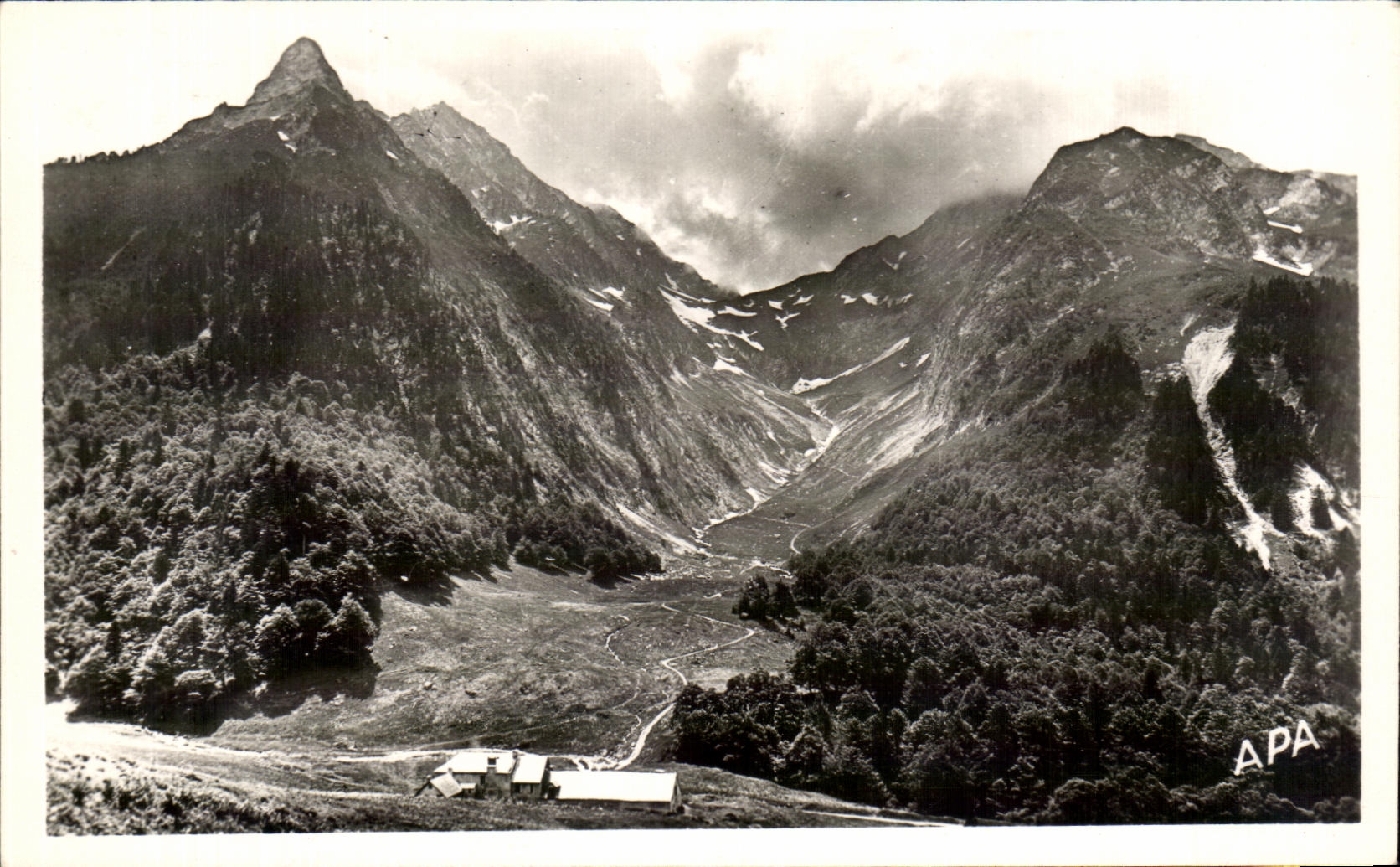 CPA Luchon Superbagneres the Old people's home of France