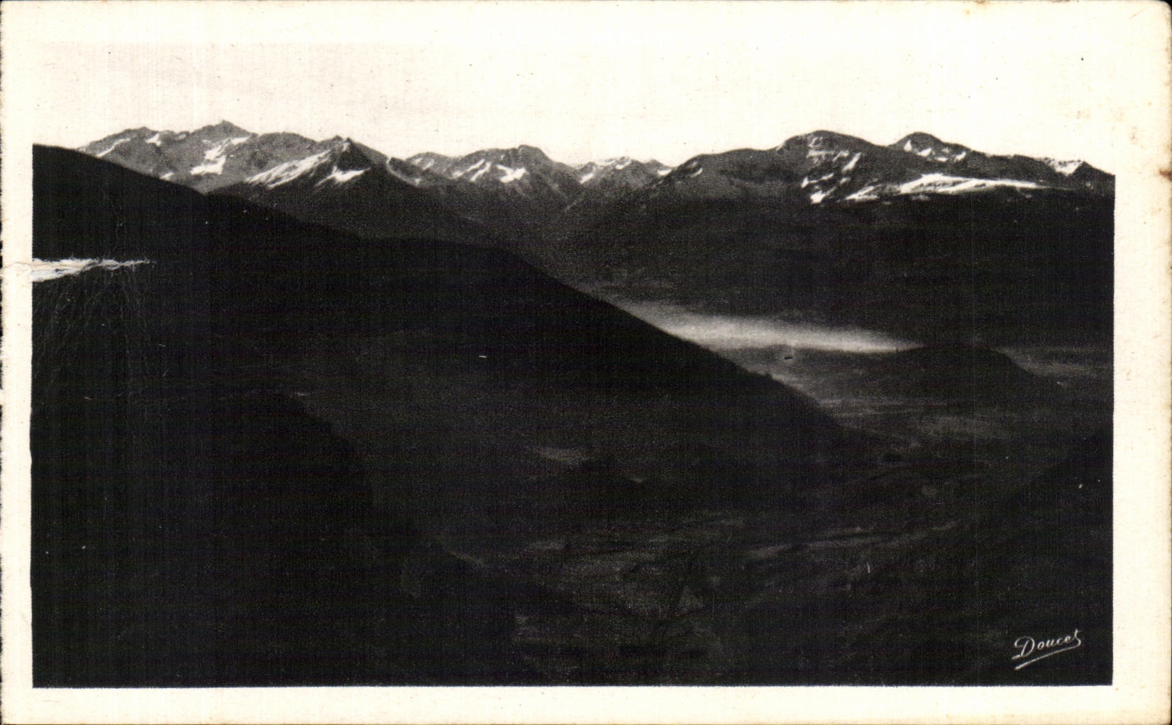 CPA Lourdes Valle Of argeles and the Chain of the Pyrenees Seen Of the Peak Of Jer