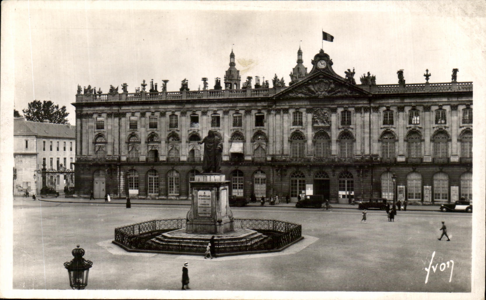 CPA Nancy the Town hall and Statue Stanislas