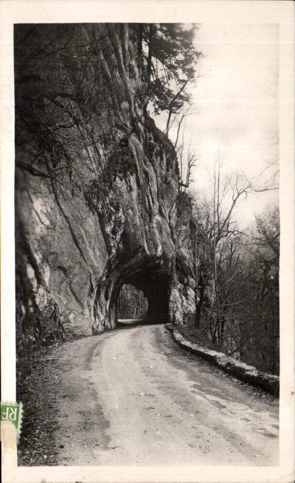 CPA En Chartreuse Route du Desert Les Tunnels