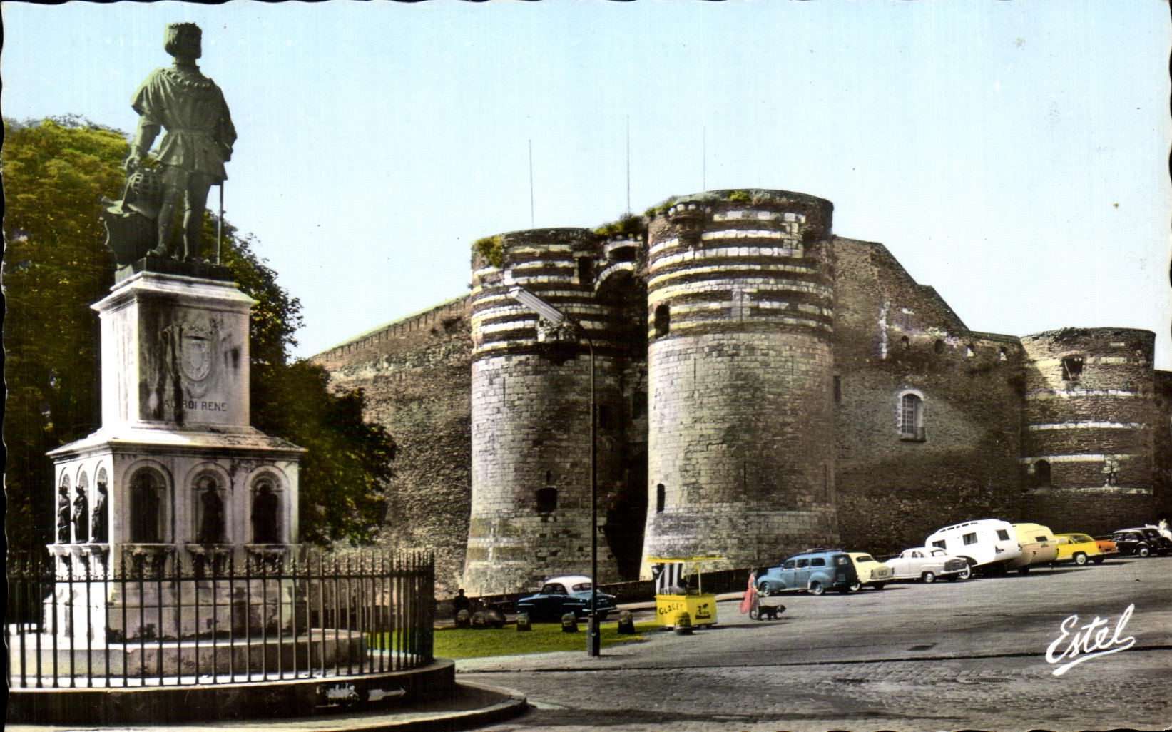 CPSM Angers the Castle and Statue of King Rene