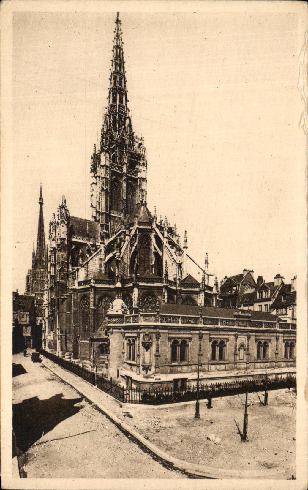 CPA Rouen Apse of I' Eglise Saint Maclou