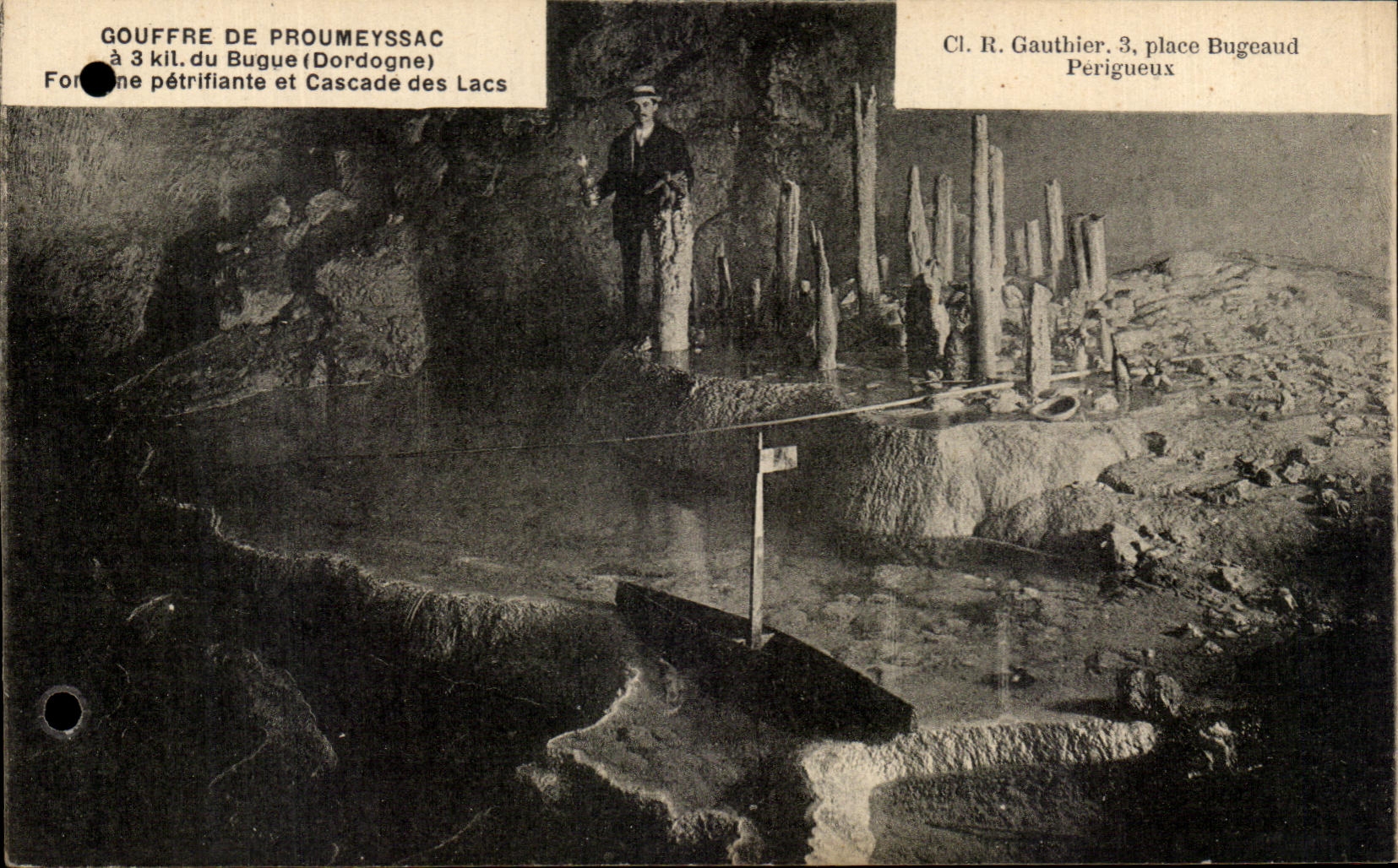 CPA Gouffre De Proumeyssac du Bugue Fontaine petrifiante et cascade des lacs