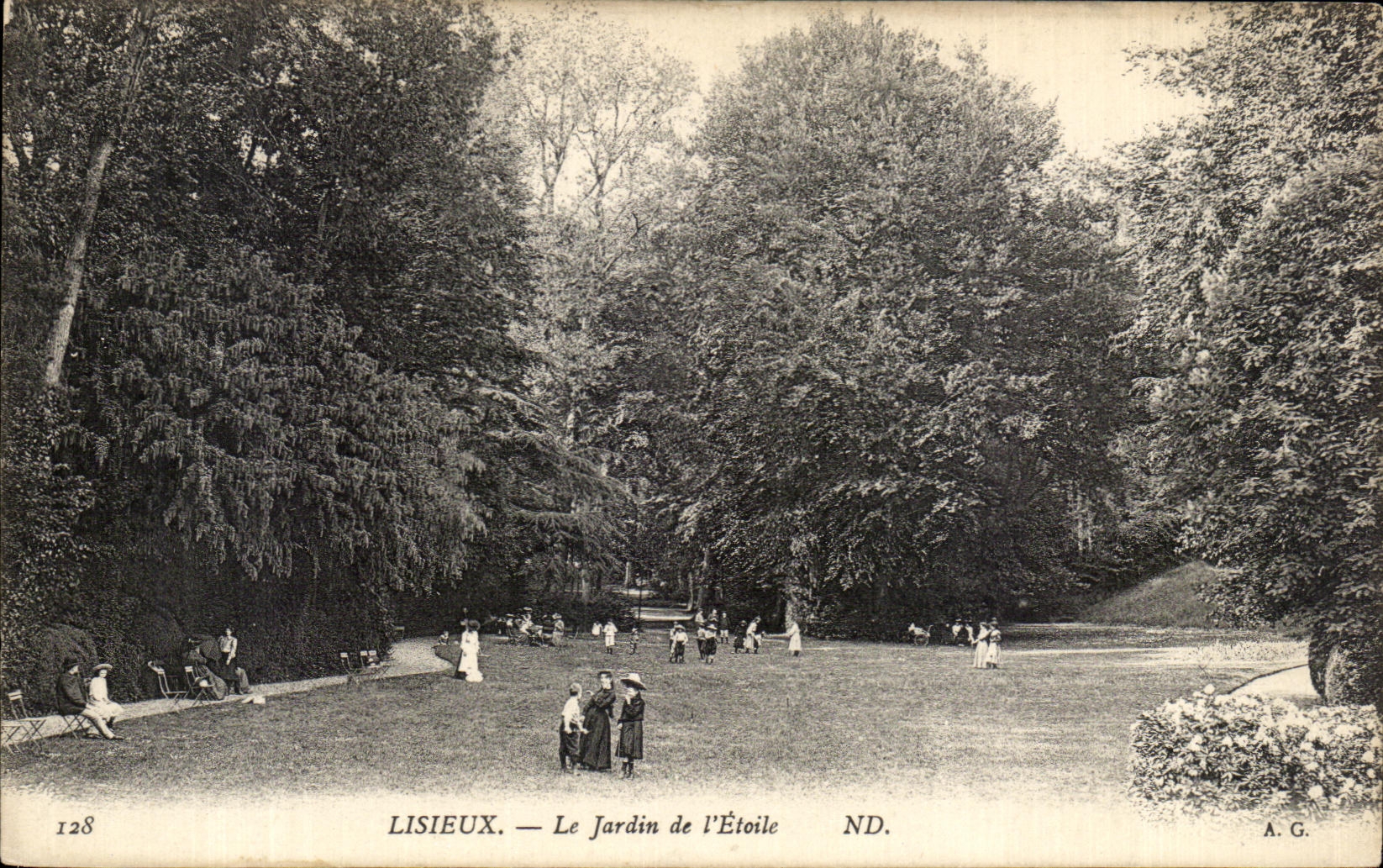 CPA Lisieux the Garden of Etoile