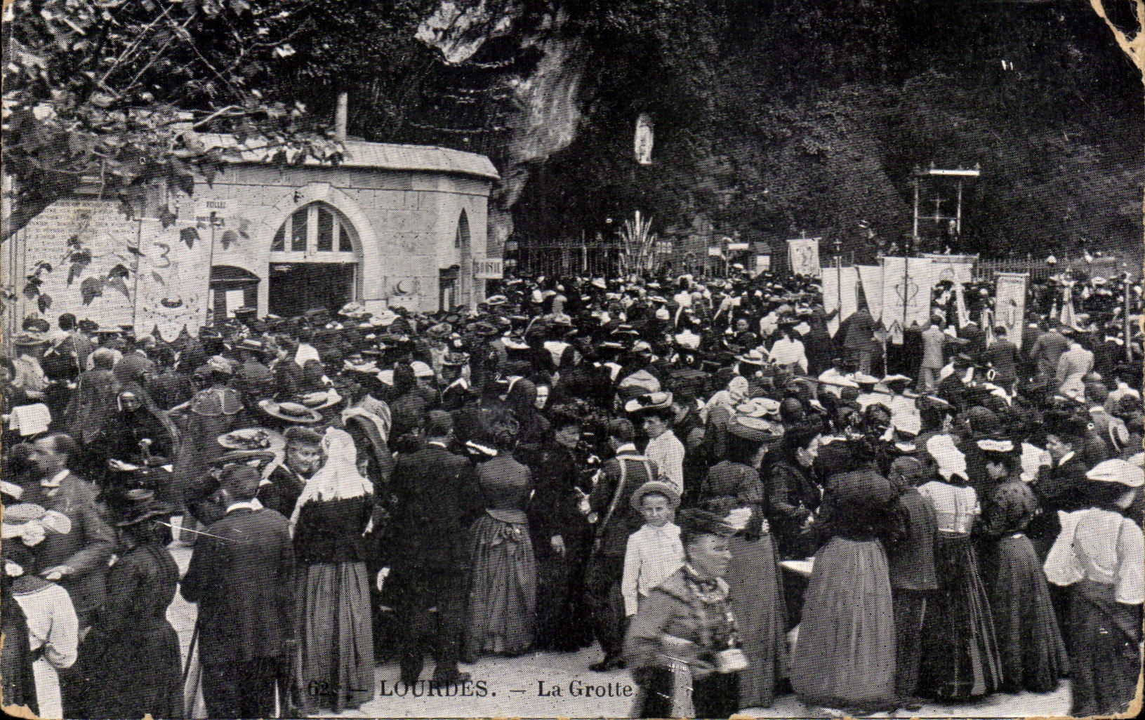 CPA Lourdes the cave