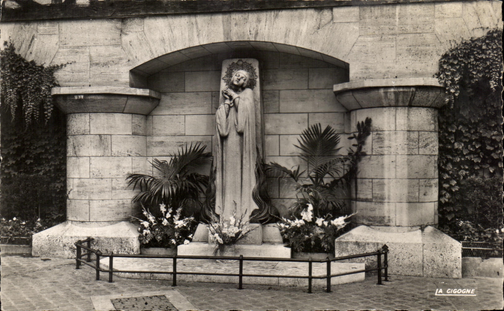 CPA Rouen Statue of Jeanne of arc