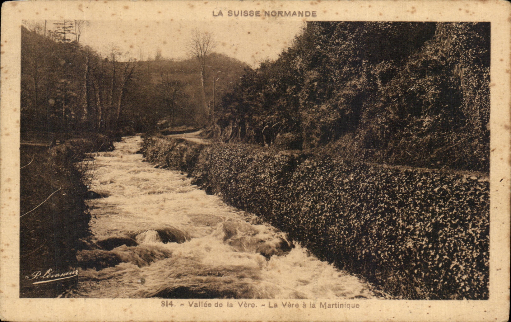 CPA La Suisse Normande Vallee de la Vere La vere a la Martinique