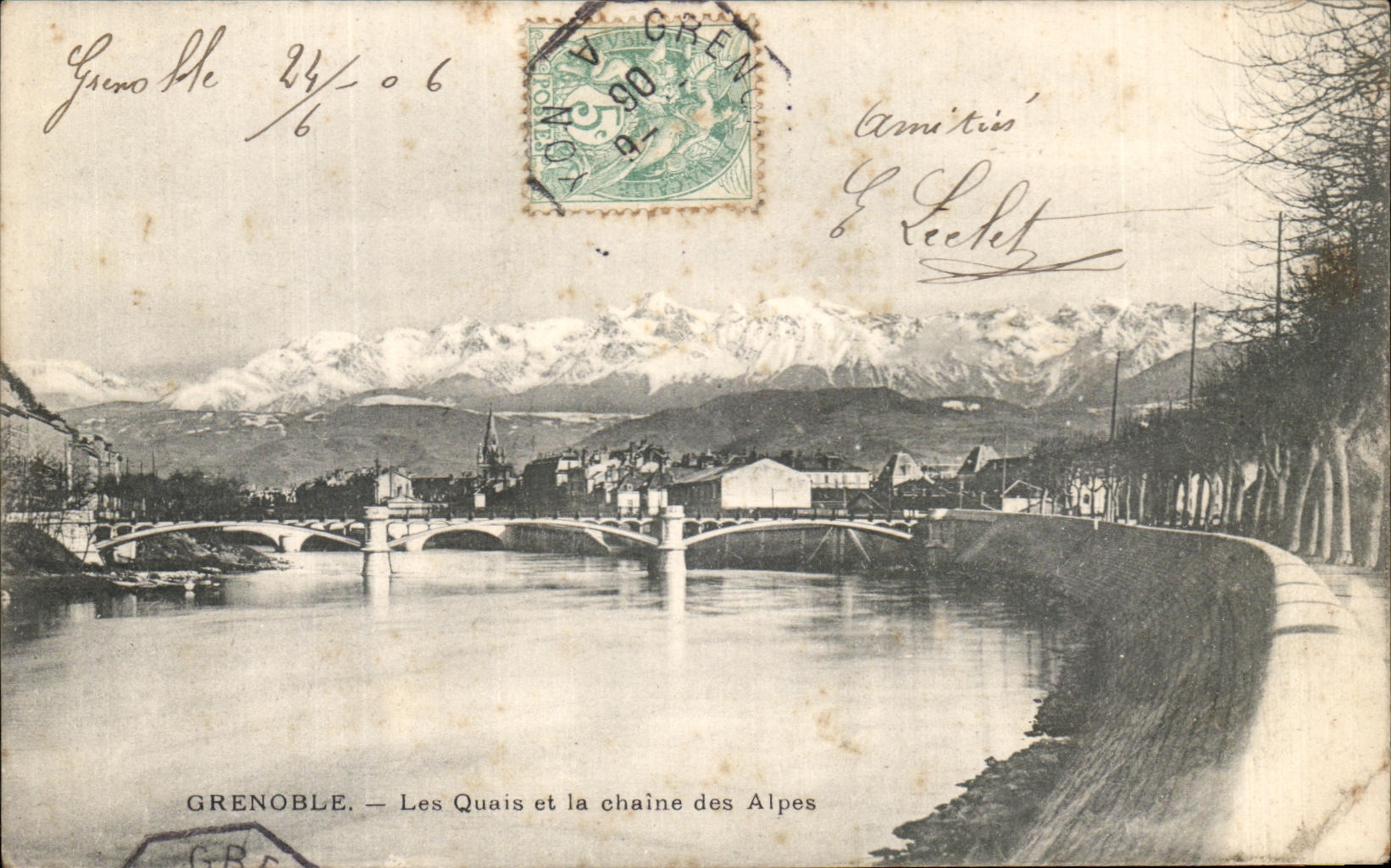 CPA Grenoble Quays and the alpine range