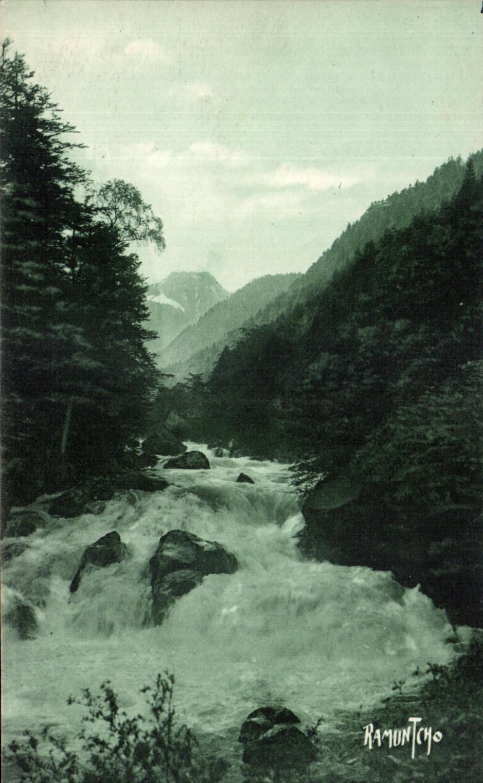 CPA the Pyrenees Gave D' Ossau While Assembling Warm water has Gabas