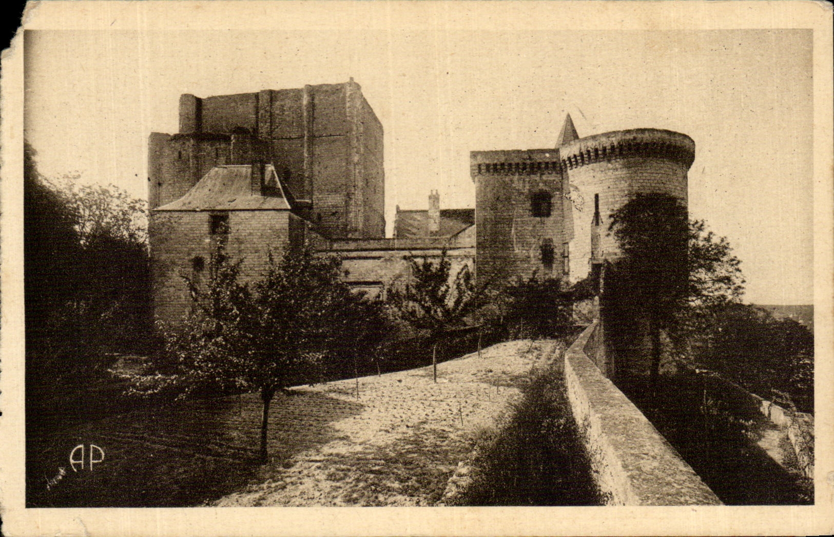 CPA Loaches the Keep And the Court Louis XI
