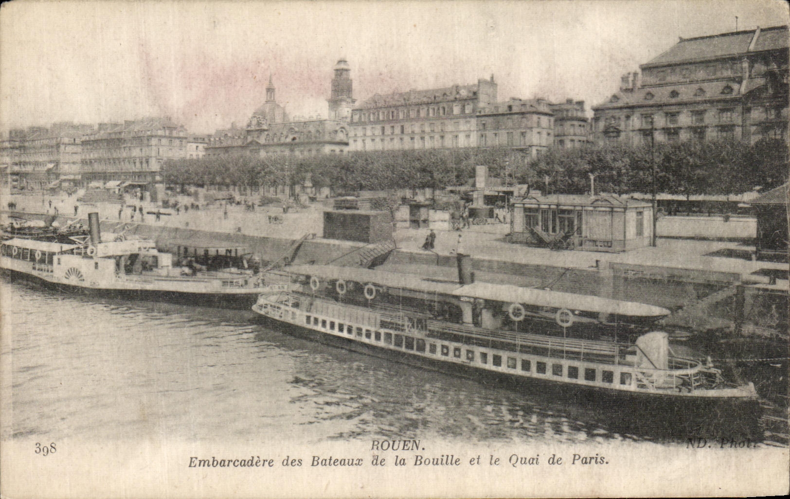 CPA Rouen Landing stage of the Boats of the Face and the Quay of Paris Barges
