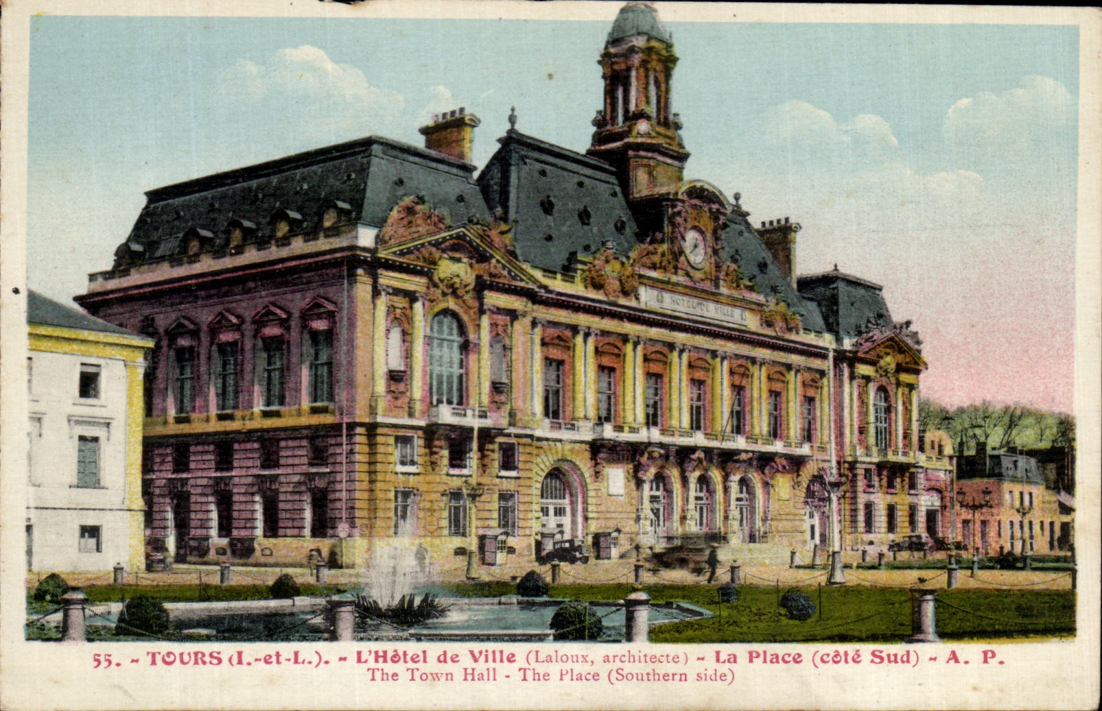 CPA Tours L'Hotel de Ville La place