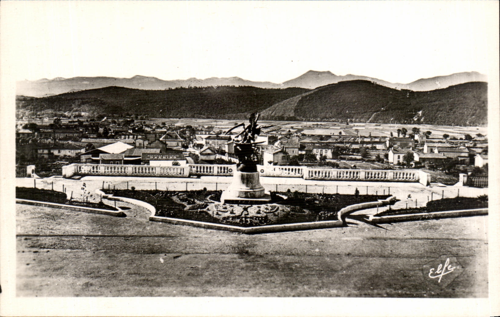 CPA the Pyrenees Ocean Saint Gaudens Seen of the Terrace of the Boulevard of the South on the Pyrenees
