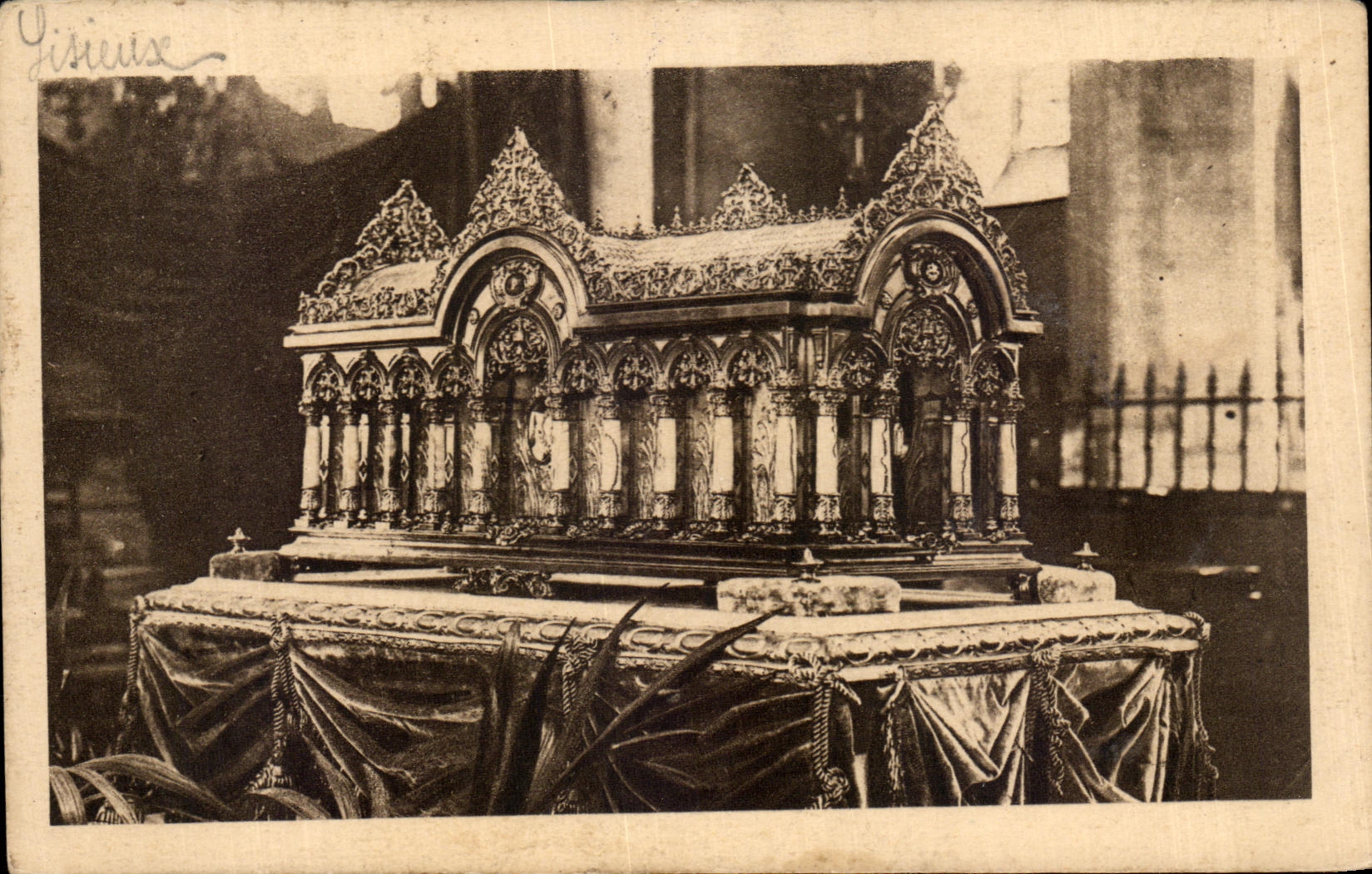 CPA Petite Drives out of Vermeil ofierte by Lisieux Brazil