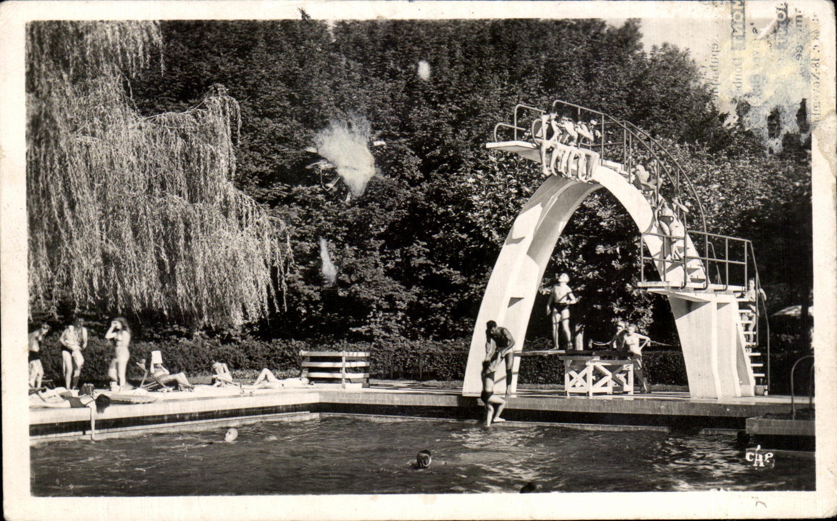 CPA Vichy La piscine et le portique
