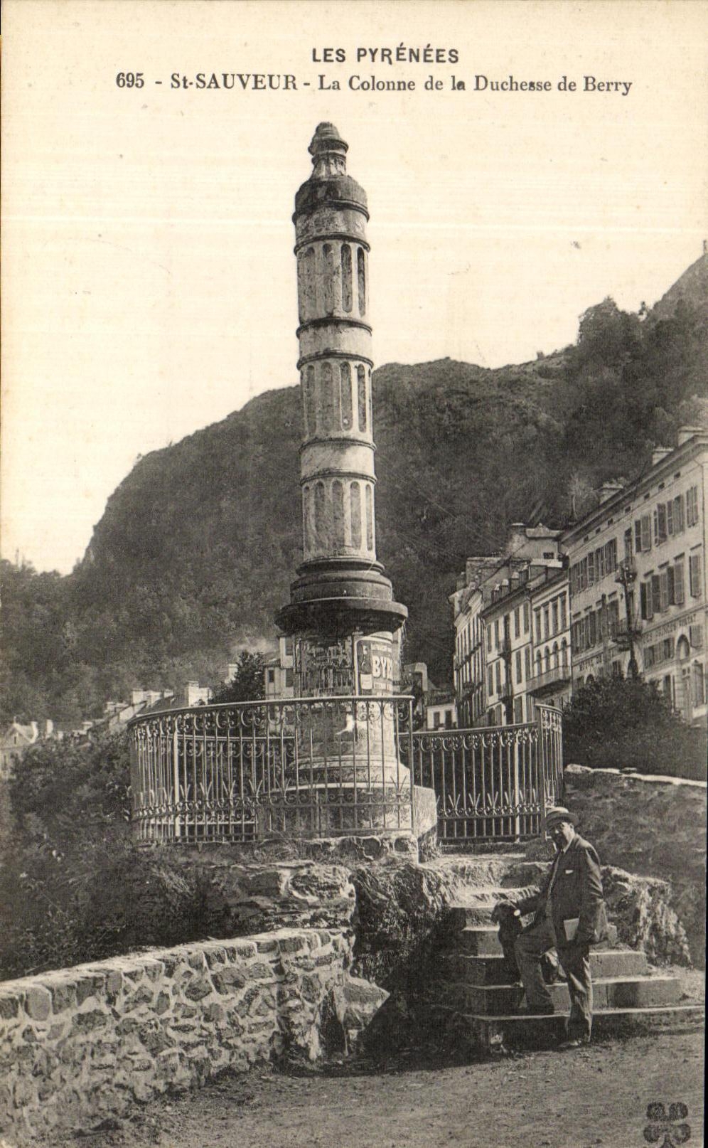 CPA St Saver the Column of the Duchess of Berry