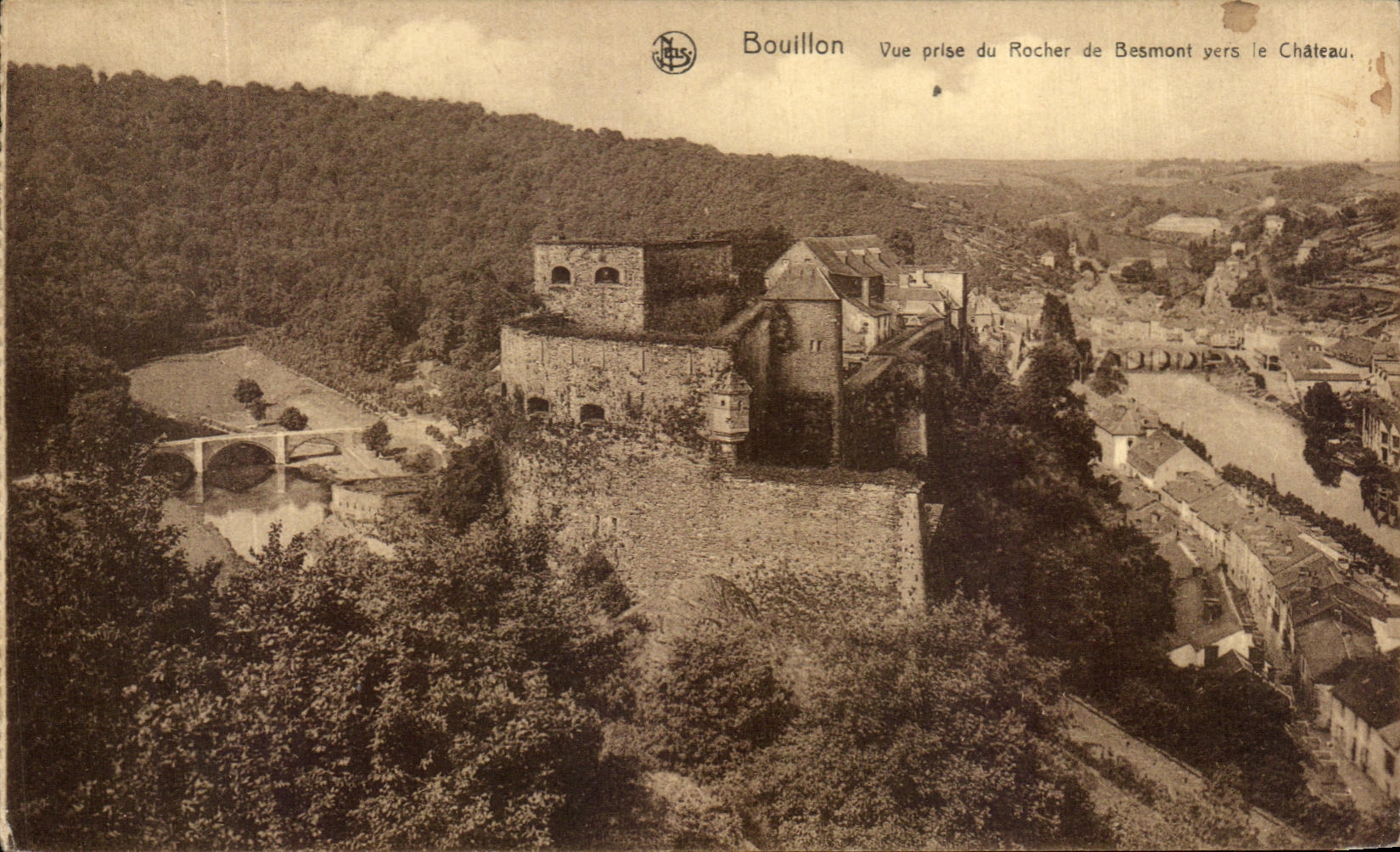 CPA Bubble Seen from of the Rock of Besmont towards the Castle