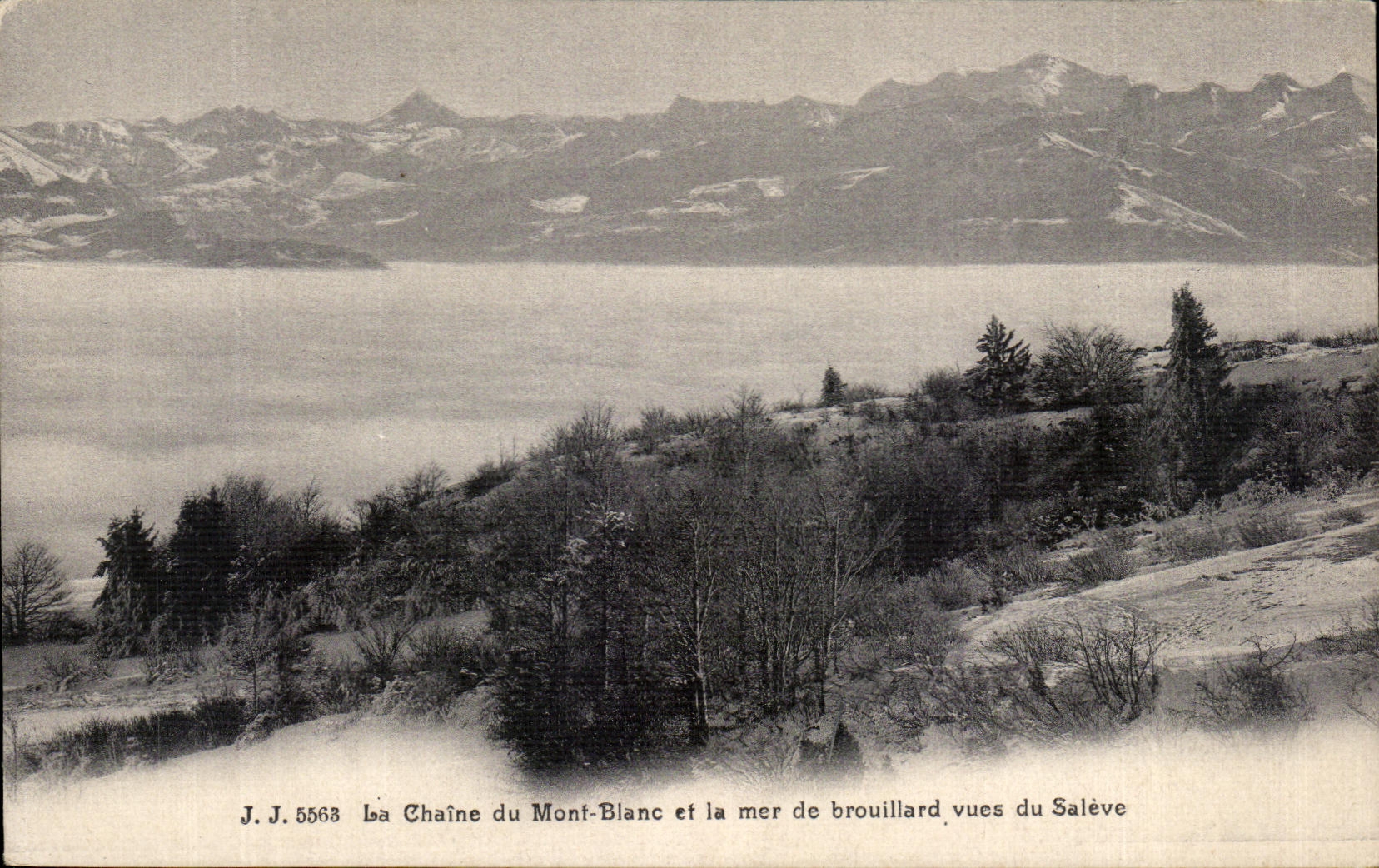 CPA La Chaine Du Mont Blanc Et La Mer De Brouillard Vues Du Saleve