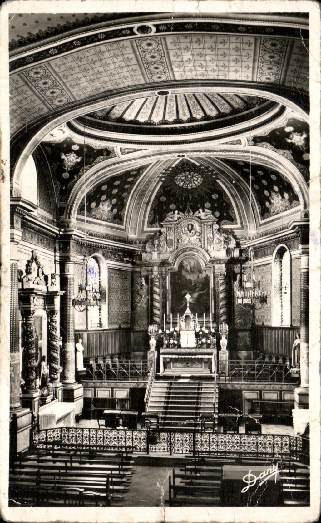 CPA Cambo les Bains Interior of the Church