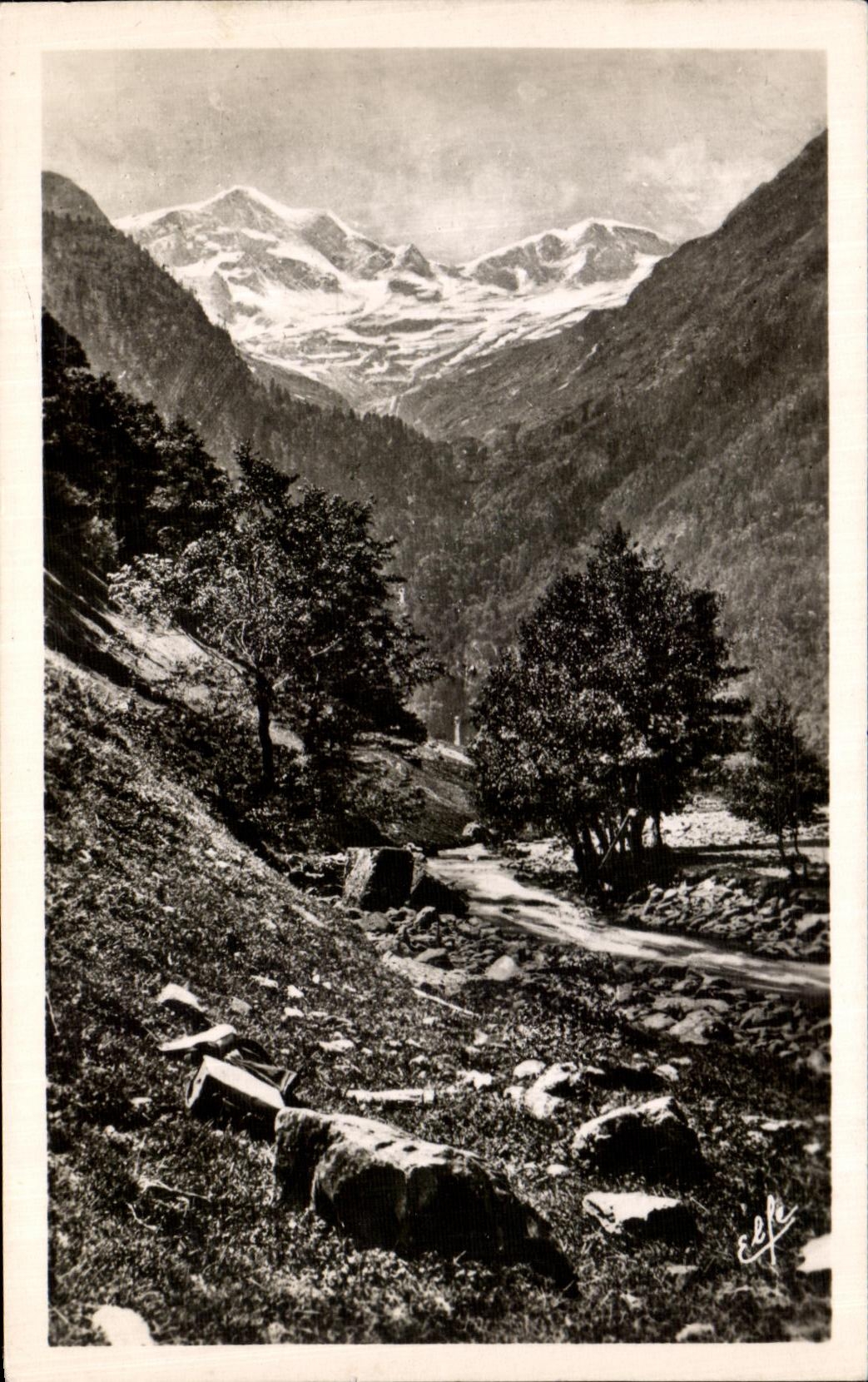 CPA Luchon Circus Of the Lily Peak And Glaciers De Crabioules