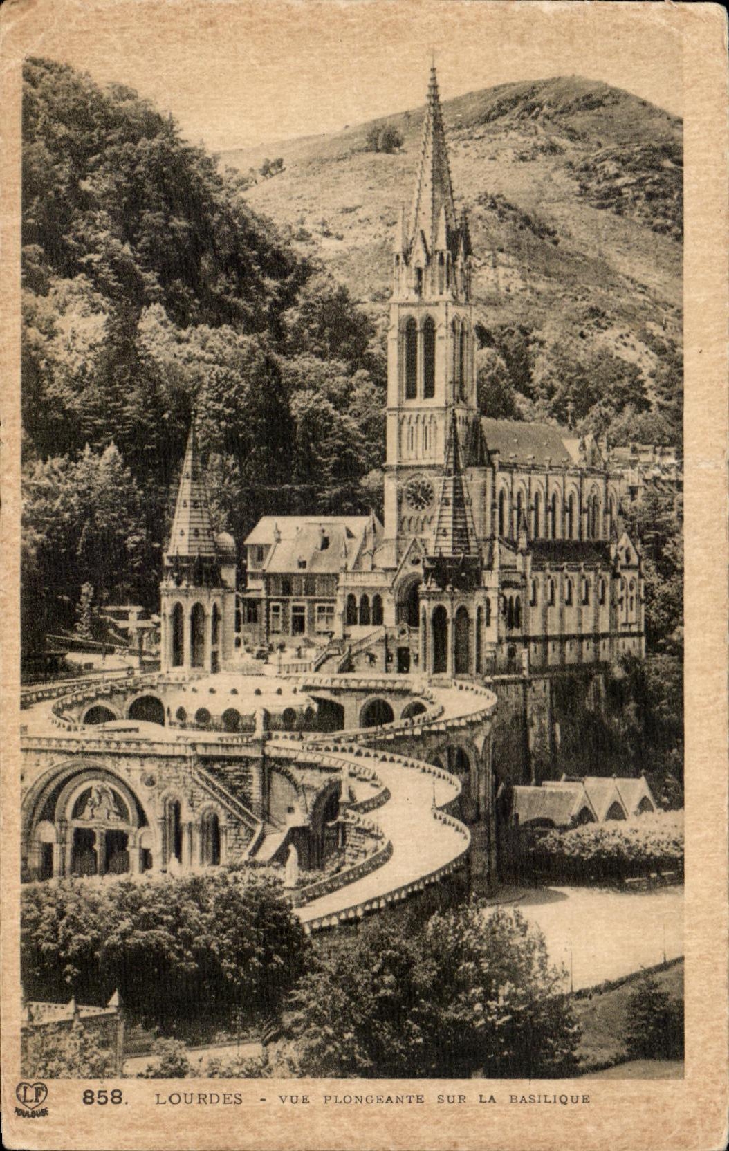 CPA Lourdes View from above On the Basilica