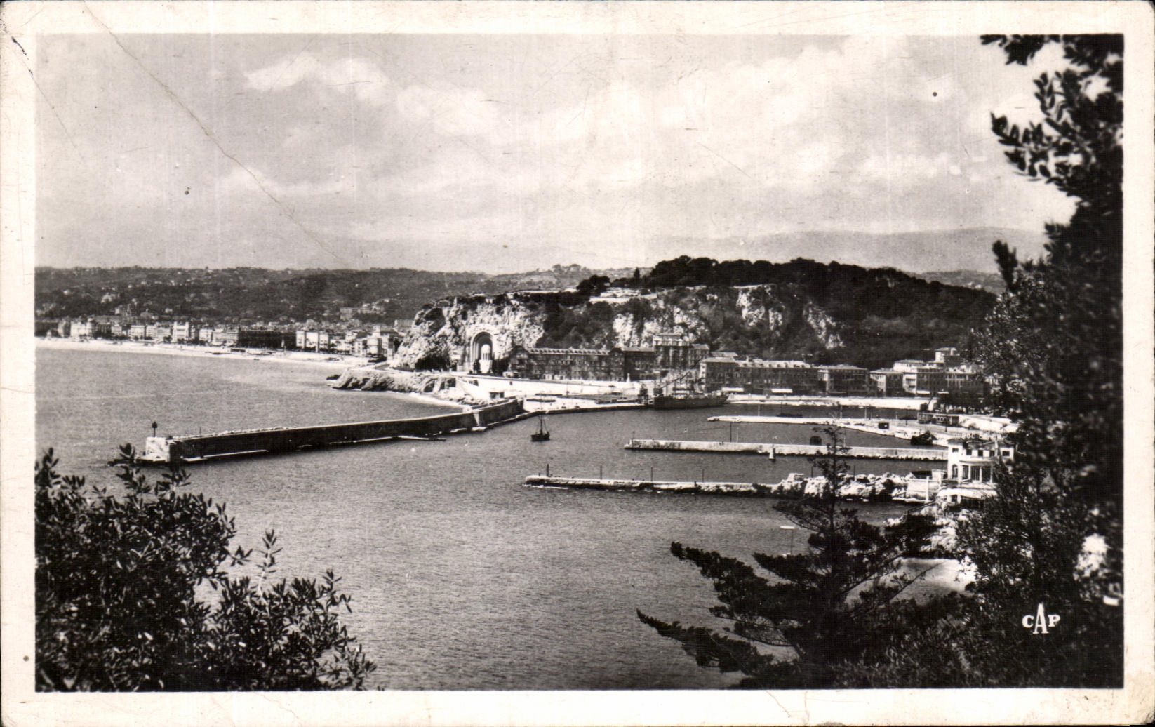 CPA Nice L'Entree du Port