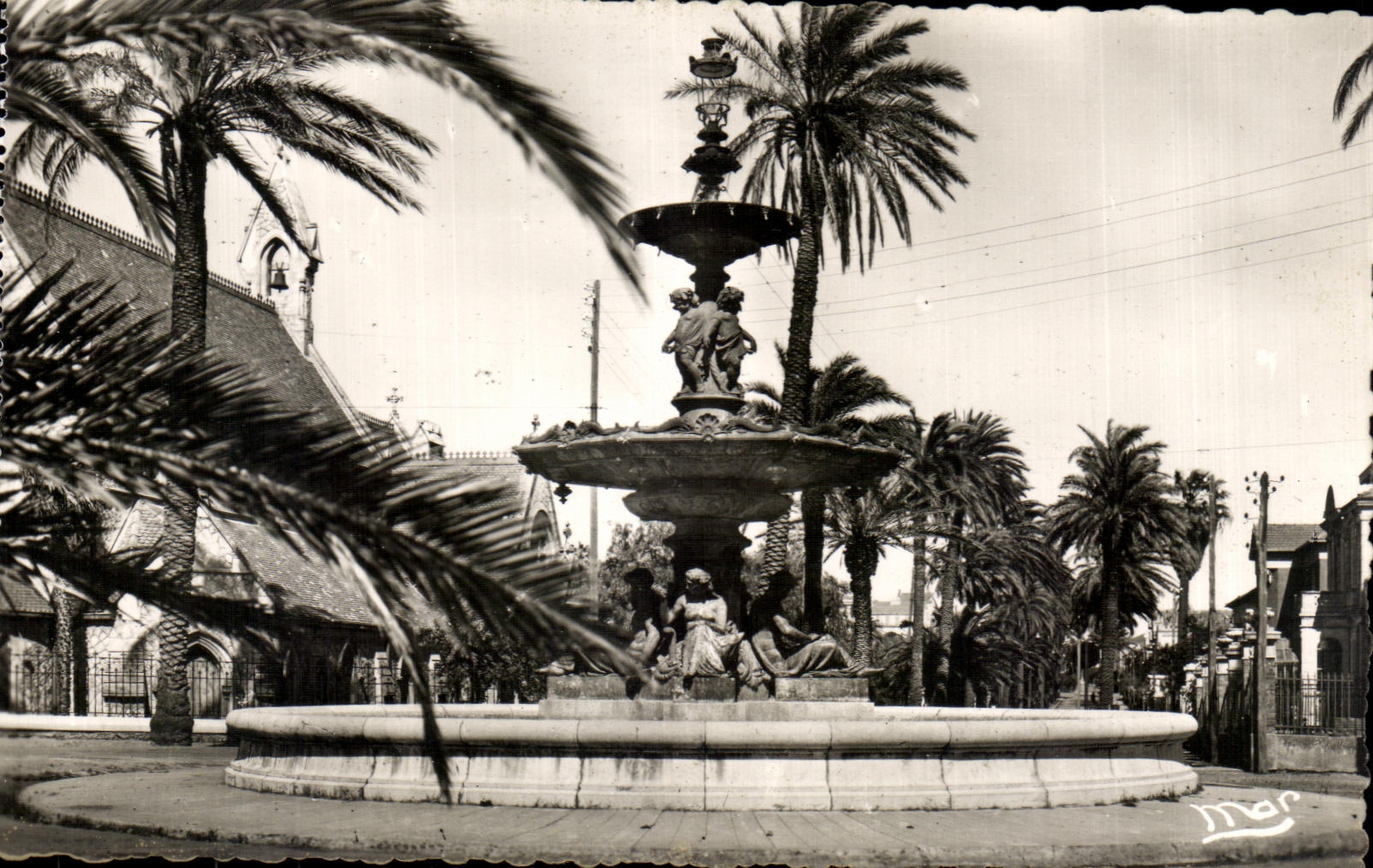 CPA Hyeres Les Palmiers Fontaine Godillot