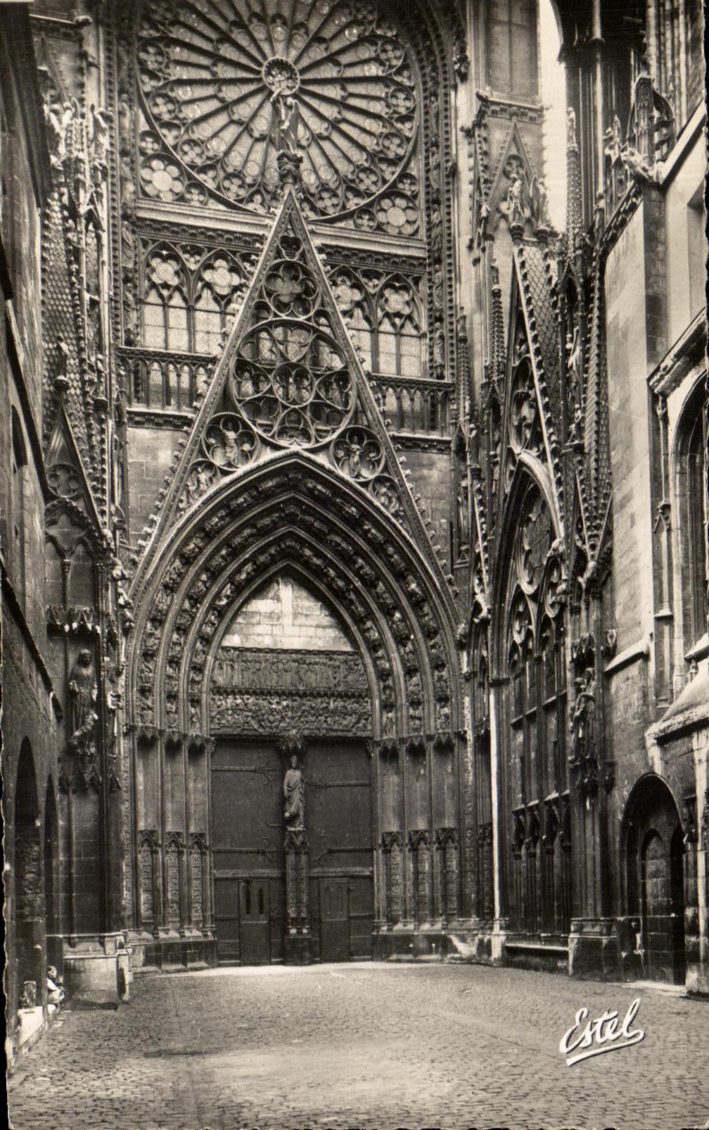 CPA Rouen the Cathedral Court of the booksellers
