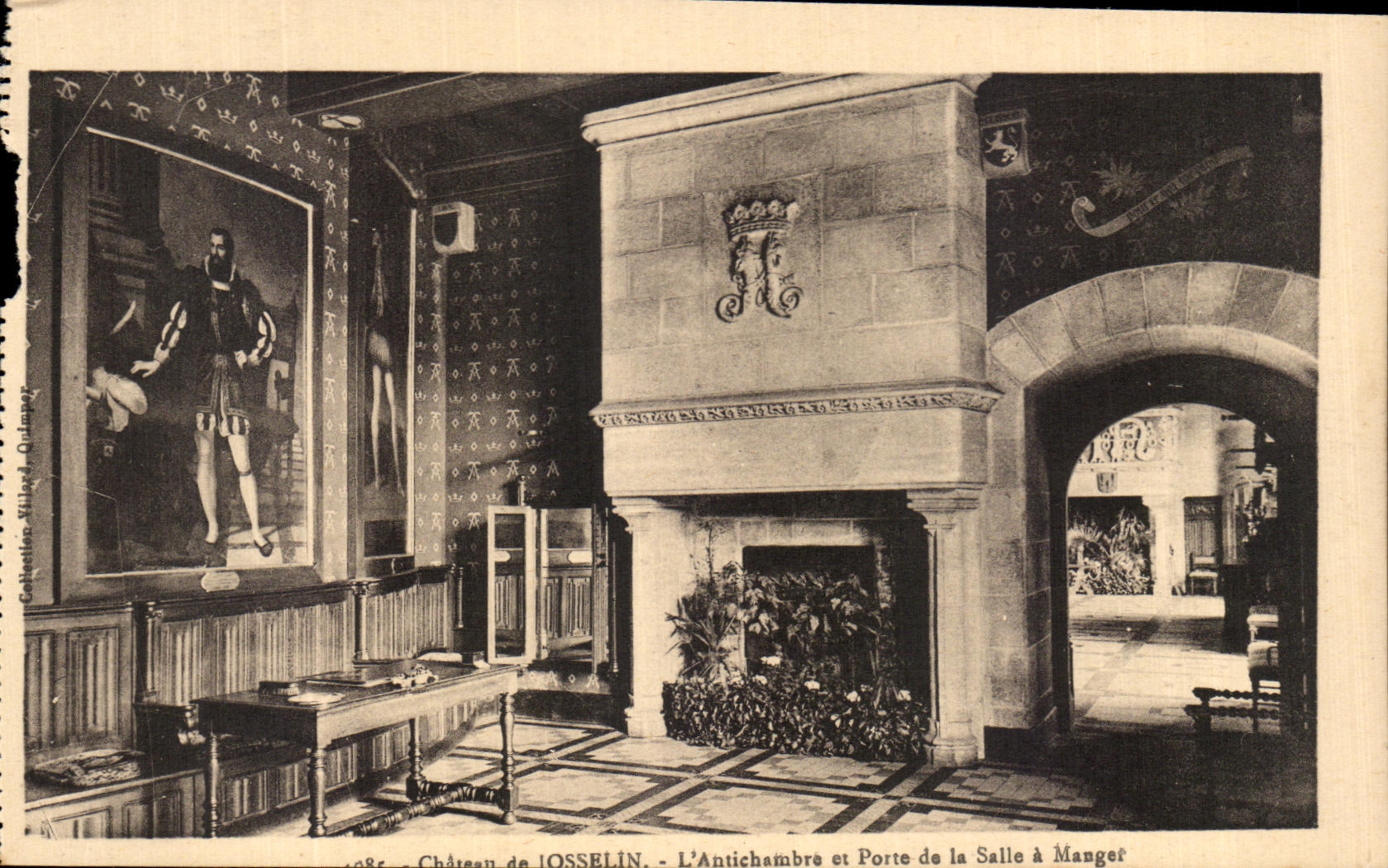 Castillo de CPA de Josselin la antesala y la puerta del comedor