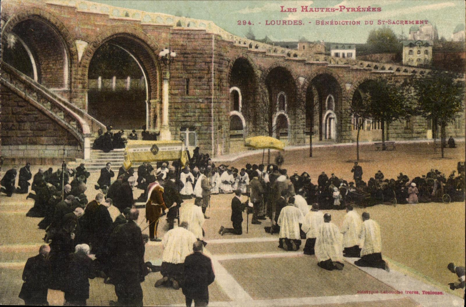 CPA Lourdes the High Pyrenees Blessing of St Sacrament