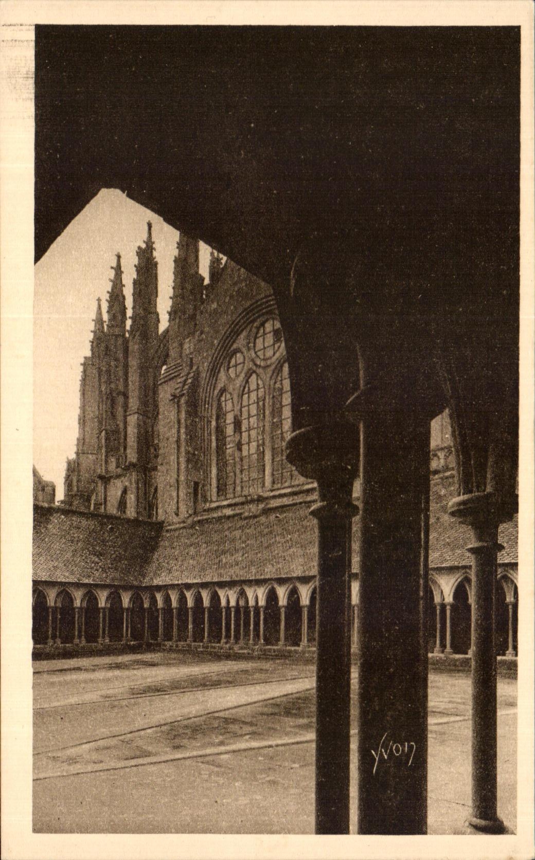 CPA Mount St Michel Abbey Cloitrre